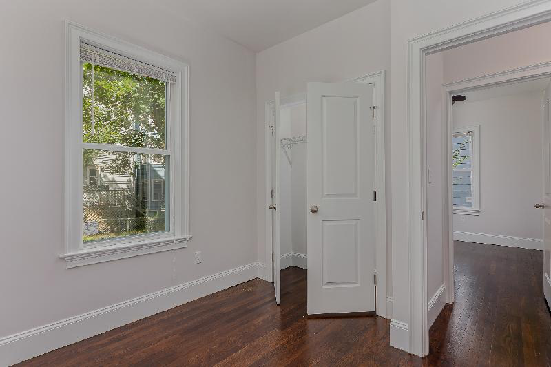 4 bed, 2 bath apartment for rent at 9 Oswald Unit 2, Mission Hill