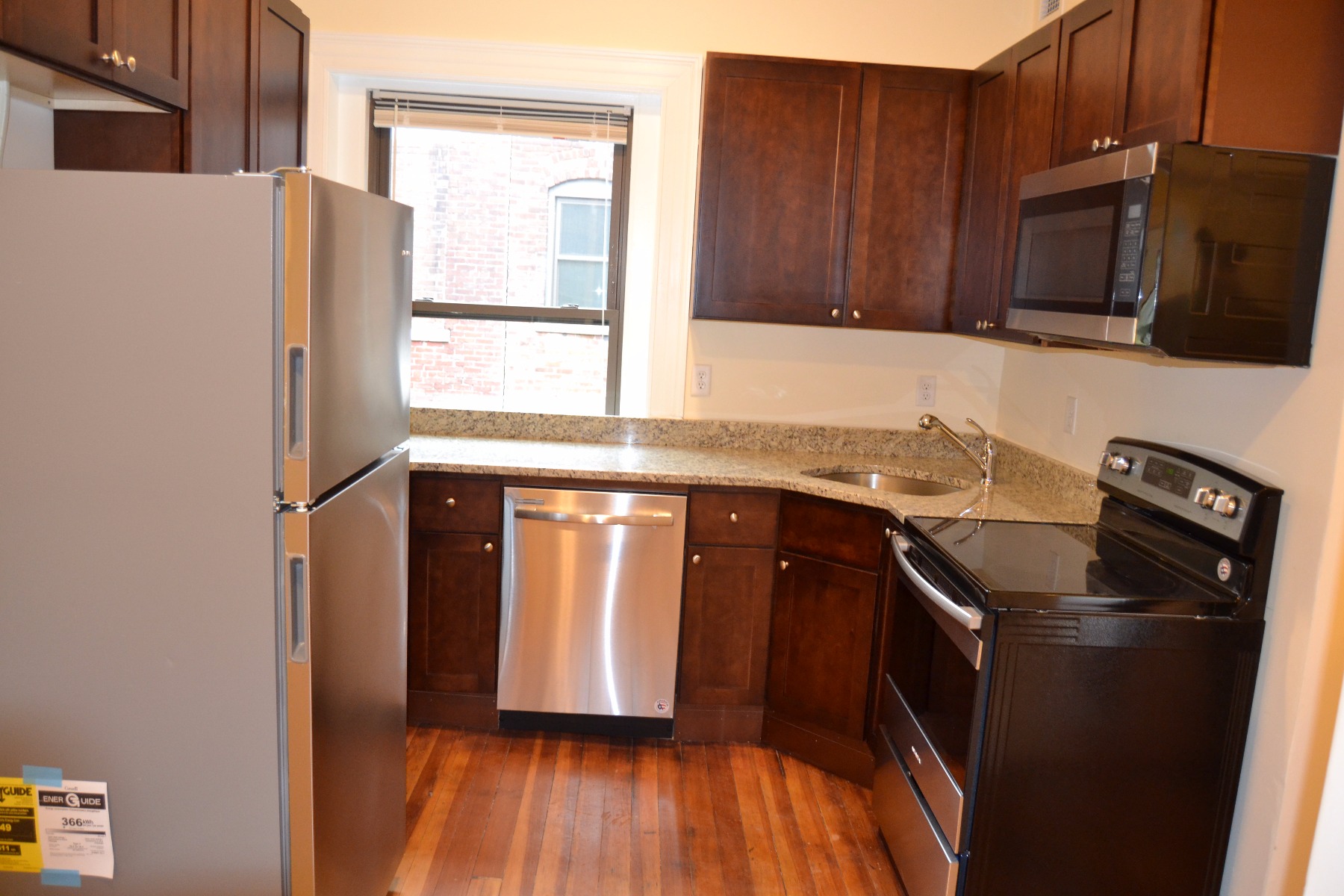 1 bed, 1 bath apartment for rent at 1467 Beacon St Unit 42, Coolidge Corner — photo 4 of 7