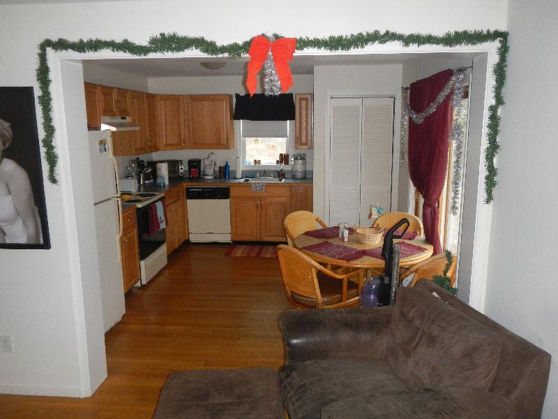 3 bed, 1.5 bath apartment for rent at 62 Hillside St Unit 3, Mission Hill — photo 2 of 11