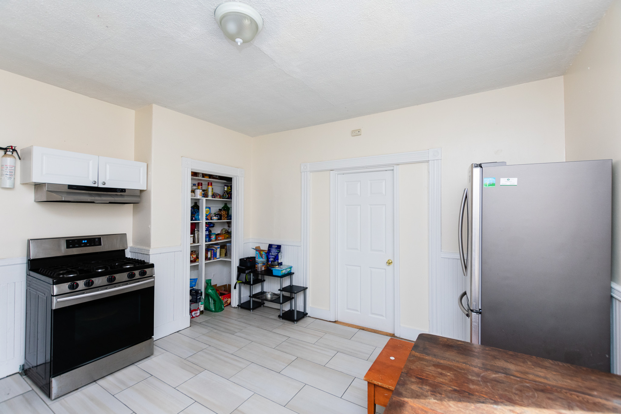 5 bed, 2 bath apartment for rent at 42 Pratt St Unit 2, Allston — photo 5 of 22