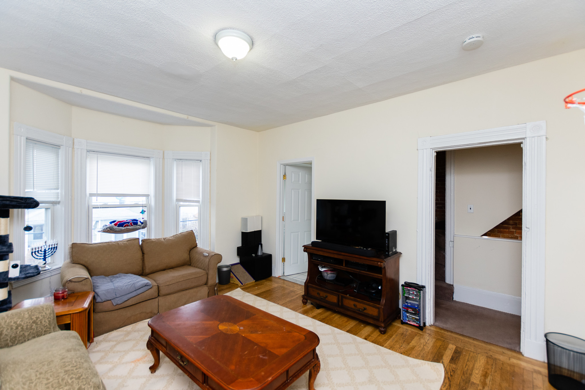 5 bed, 2 bath apartment for rent at 42 Pratt St Unit 2, Allston — photo 14 of 22