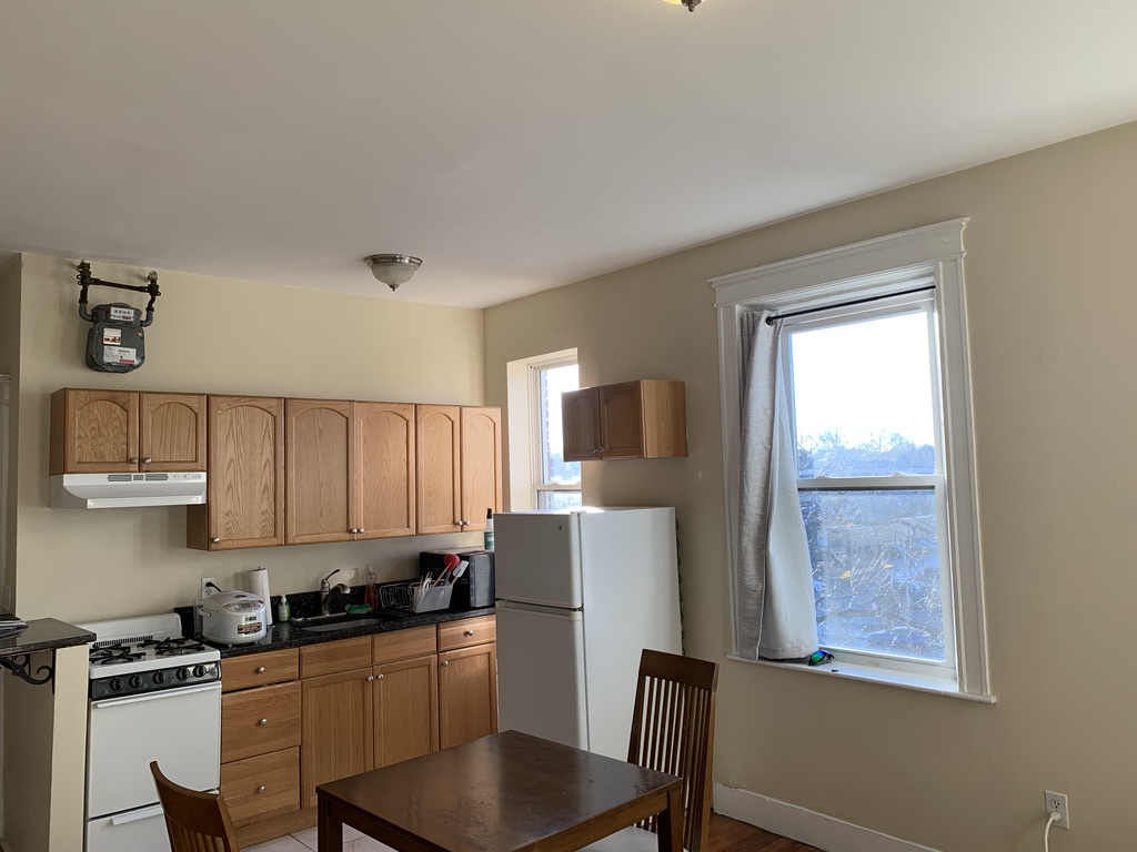 Studio bed, 1 bath apartment for rent at 1187 Commonwealth Ave Unit 19, Allston