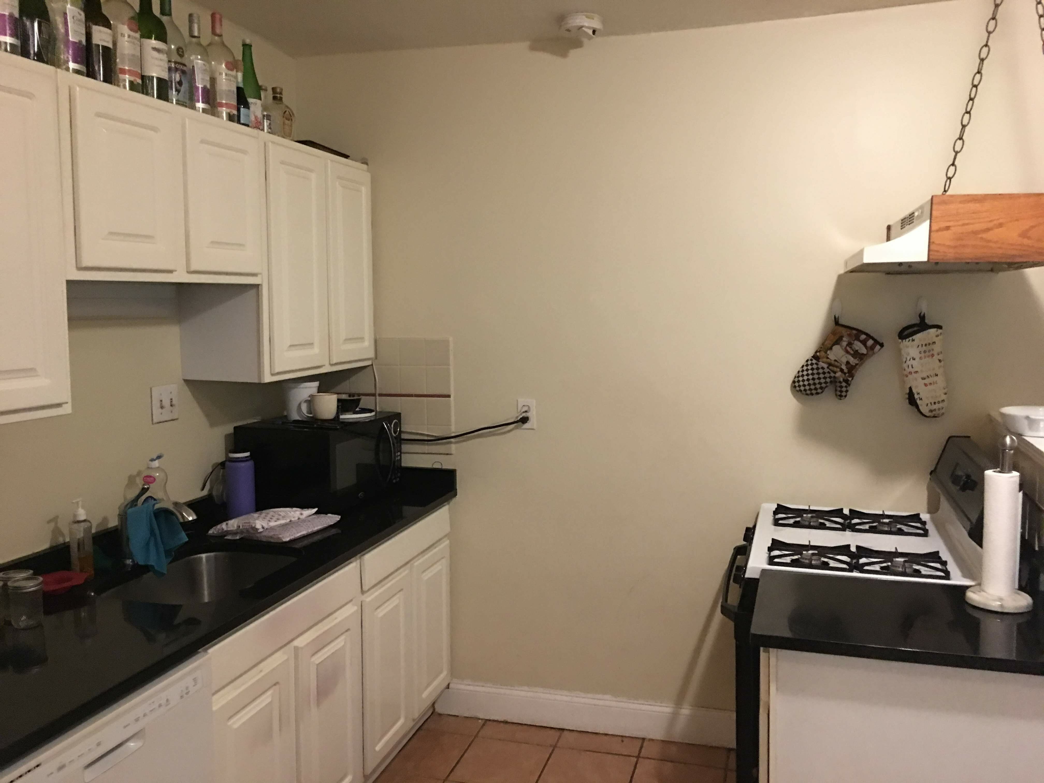 4 bed, 1 bath apartment for rent at 103 Lanark Rd Unit A, Brighton — photo 1 of 8