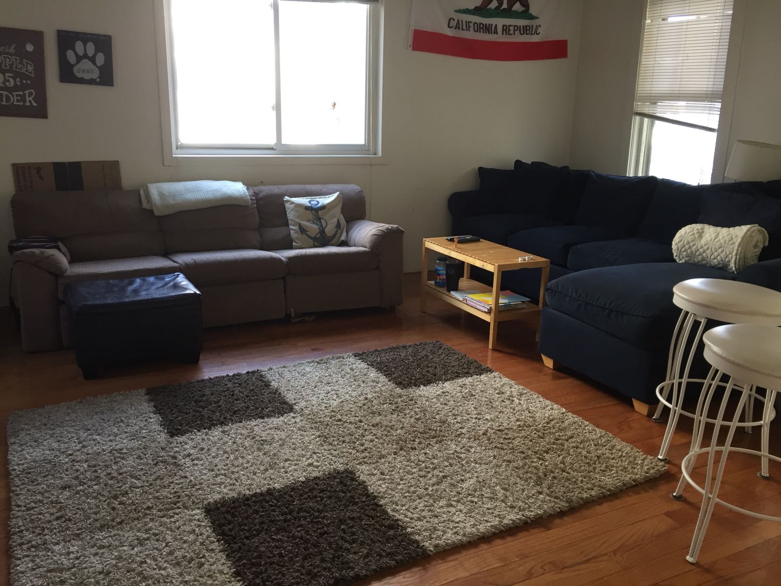 4 bed, 2 bath apartment for rent at 55 Hillside St Unit 1, Mission Hill — photo 4 of 17