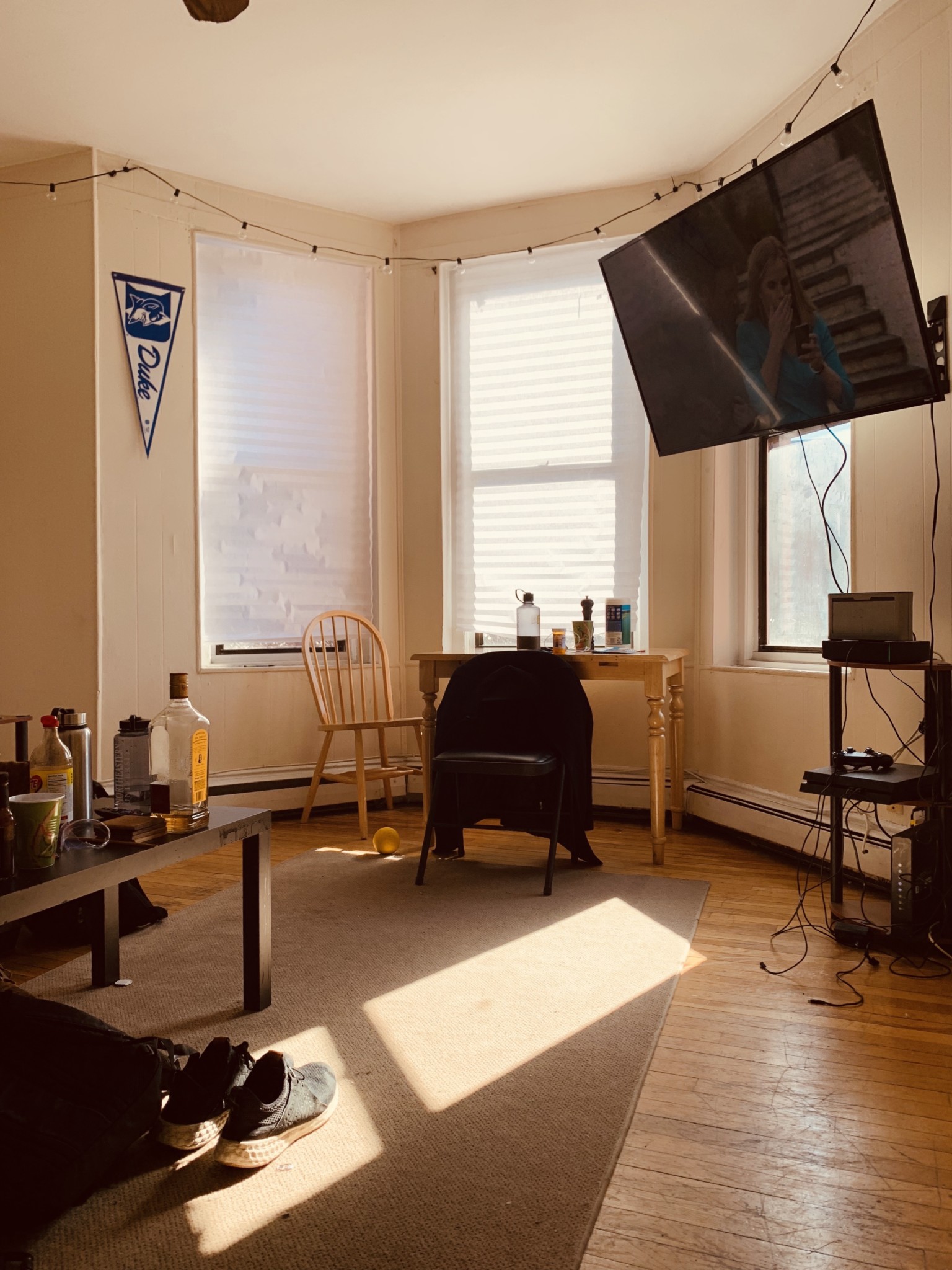 4 bed, 1 bath apartment for rent at 17 Symphony St Unit 6, Fenway — photo 5 of 8