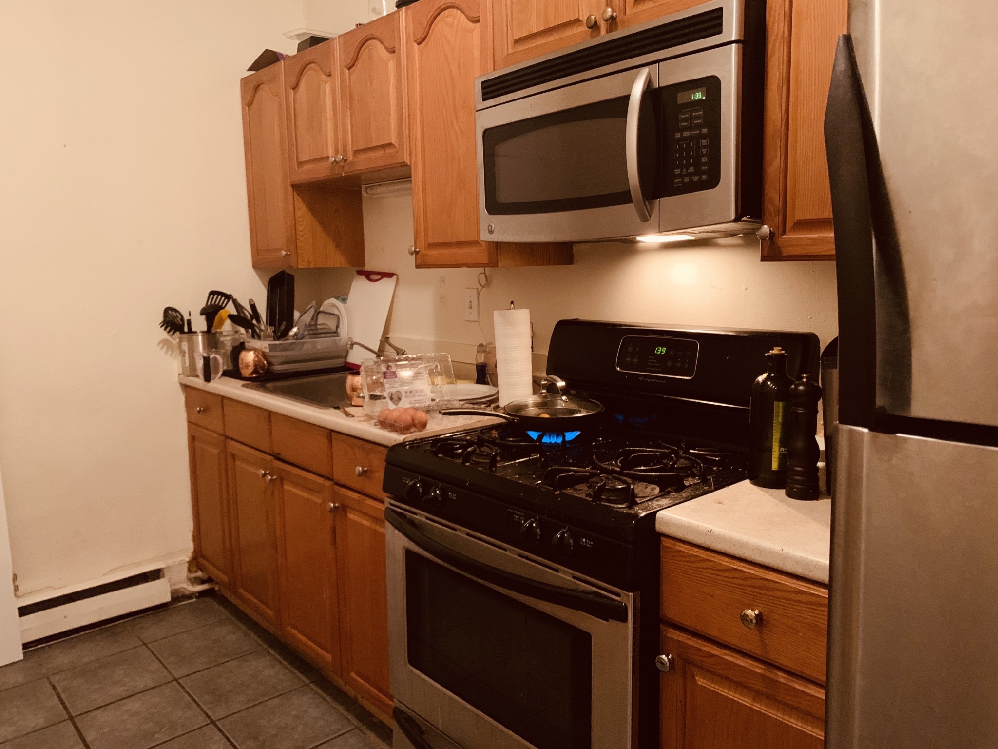 4 bed, 1 bath apartment for rent at 17 Symphony St Unit 6, Fenway
