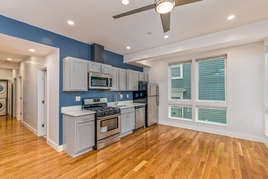 4 bed, 2 bath apartment for rent at 7 Alleghany St Unit 1, Mission Hill — photo 1 of 8