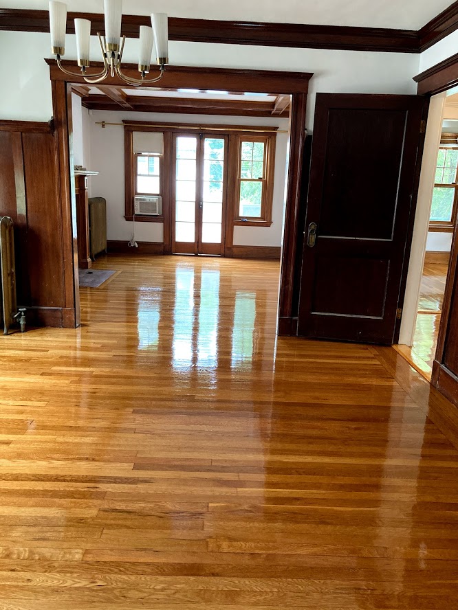 5 bed, 2 bath apartment for rent at 110 Sumner Rd Unit 2, Brookline Hills — photo 1 of 10
