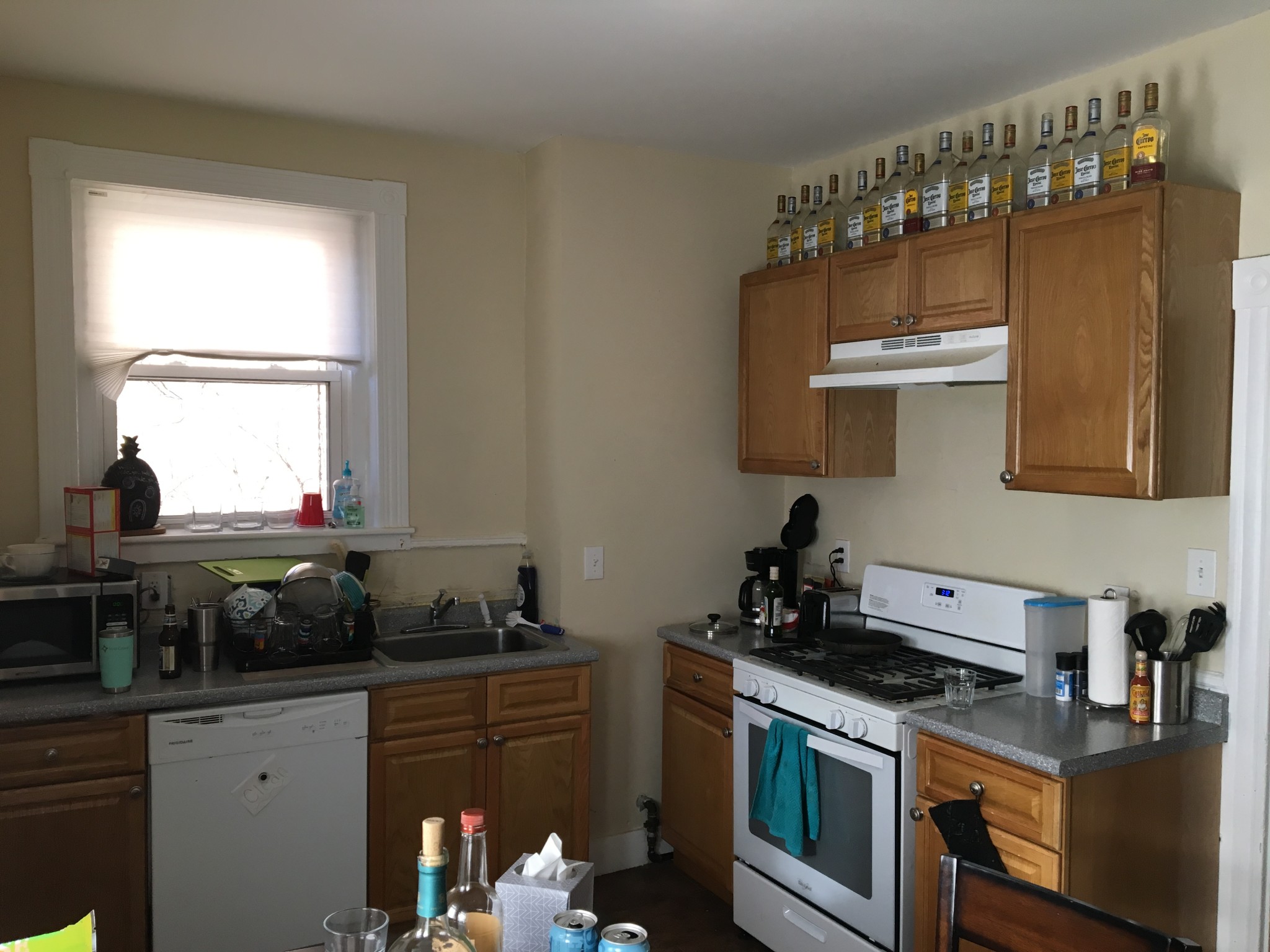 3 bed, 1.5 bath apartment for rent at 69 South Huntington Ave Unit 3, Mission Hill — photo 4 of 9