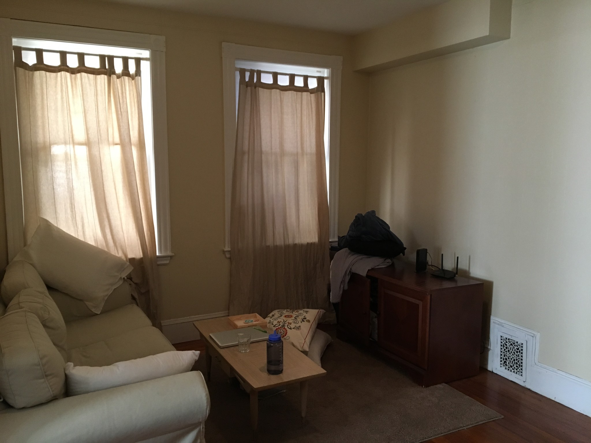 3 bed, 1.5 bath apartment for rent at 69 South Huntington Ave Unit 3, Mission Hill — photo 2 of 9