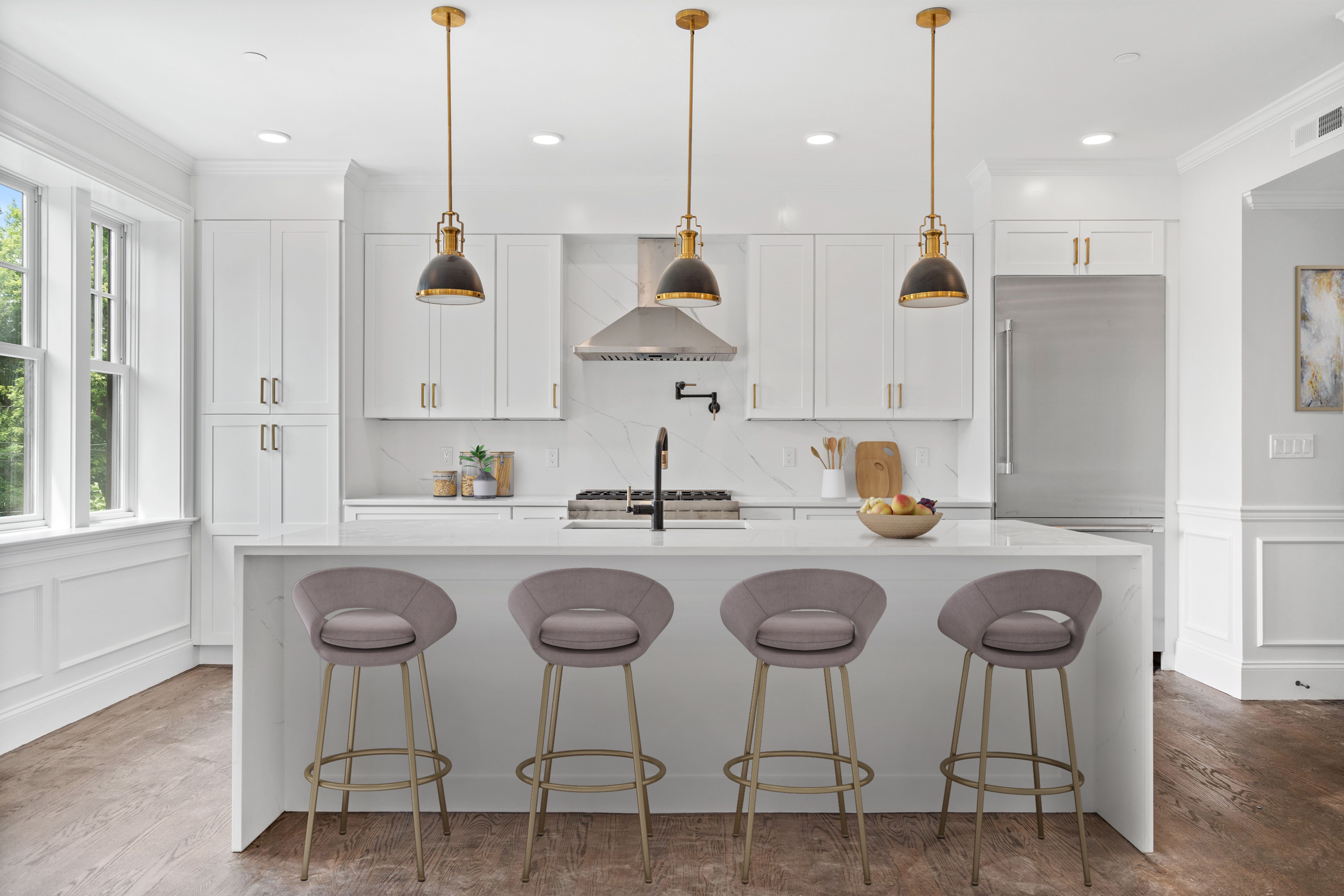 4 bed, 2.5 bath apartment for rent at 129 Longwood Ave Unit 4, Longwood