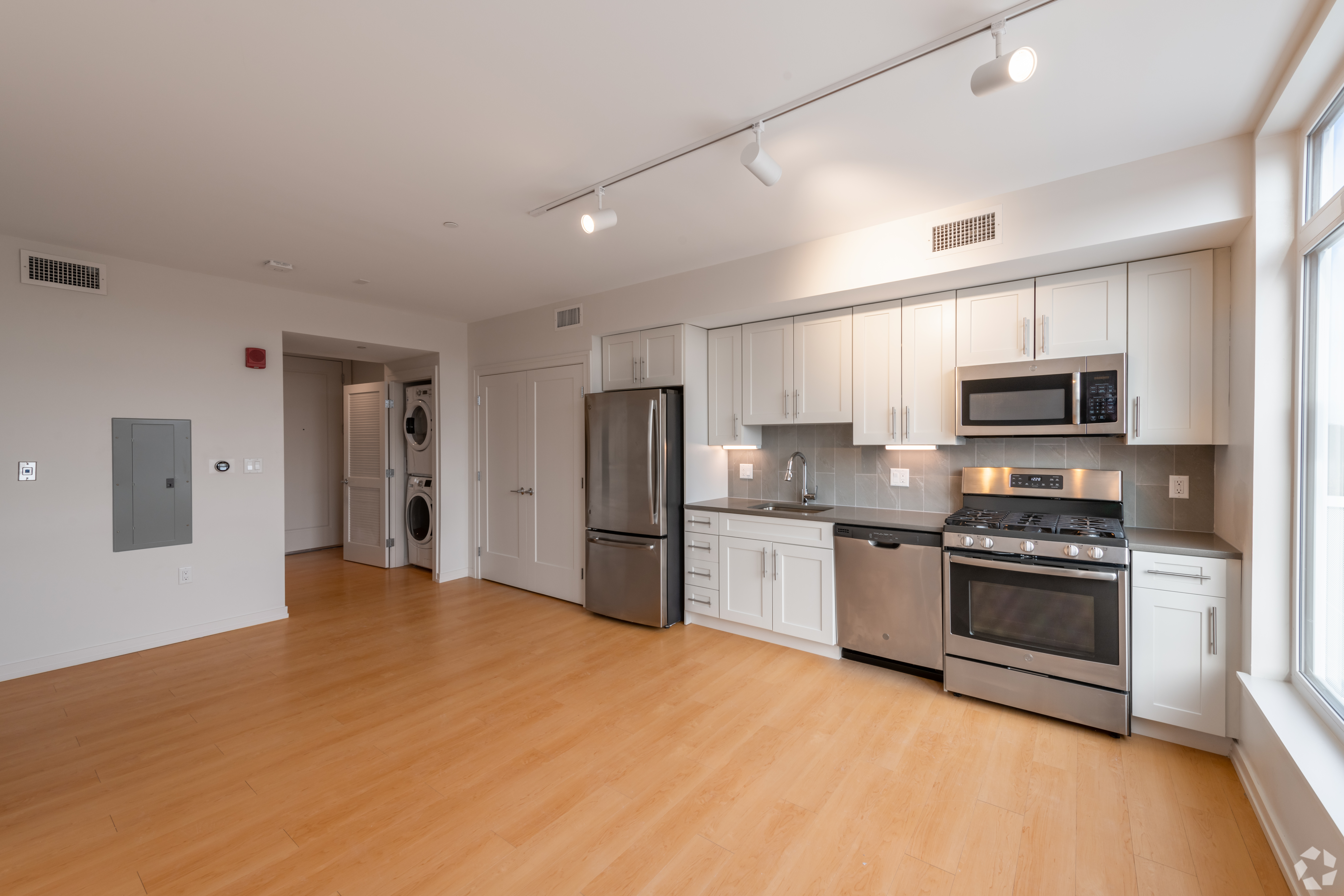 1 bed, 1 bath apartment for rent at 77 Stnew Unit 212, West Cambridge — photo 6 of 14
