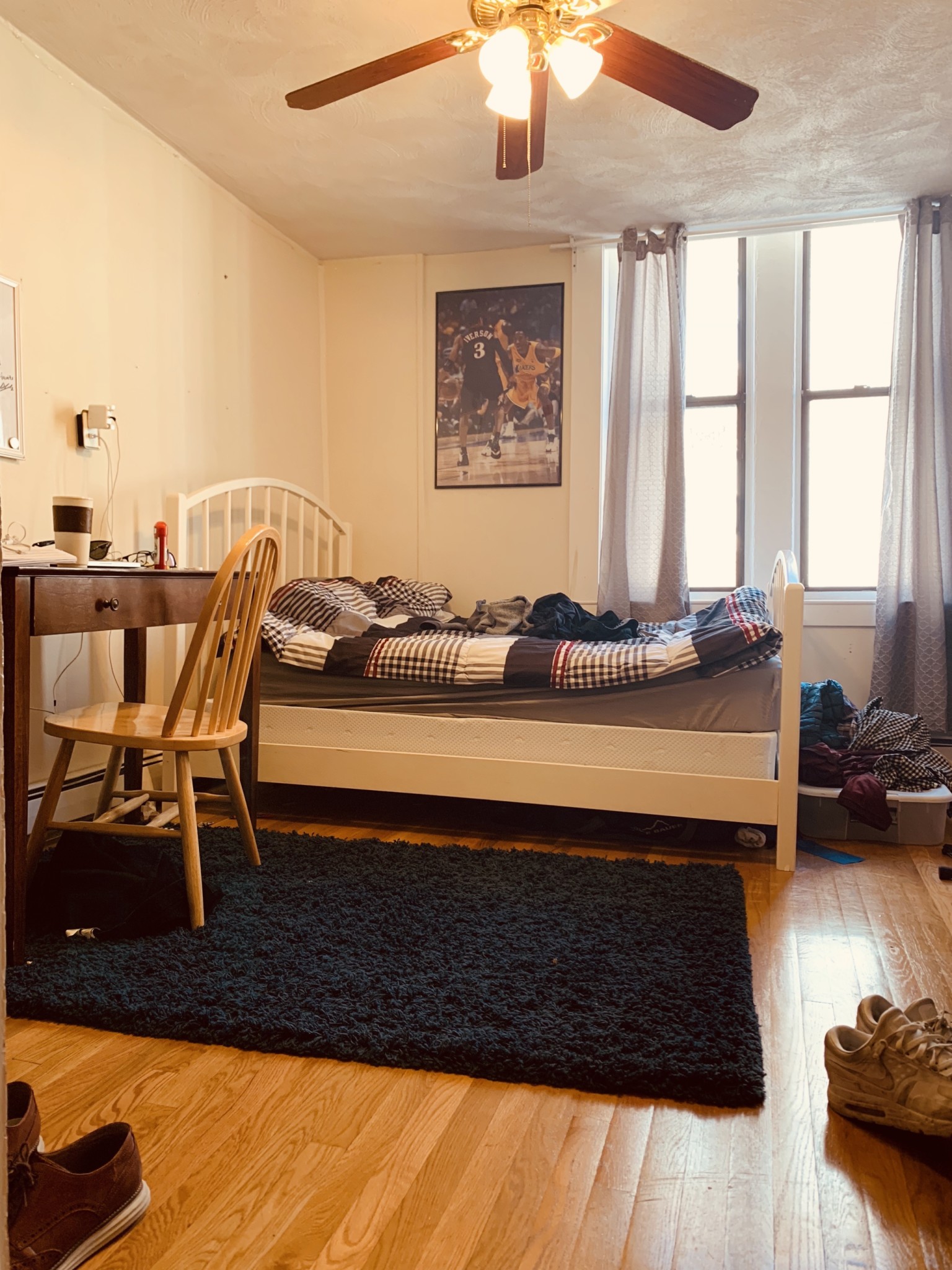 4 bed, 1 bath apartment for rent at 17 Symphony St Unit 6, Fenway — photo 7 of 8