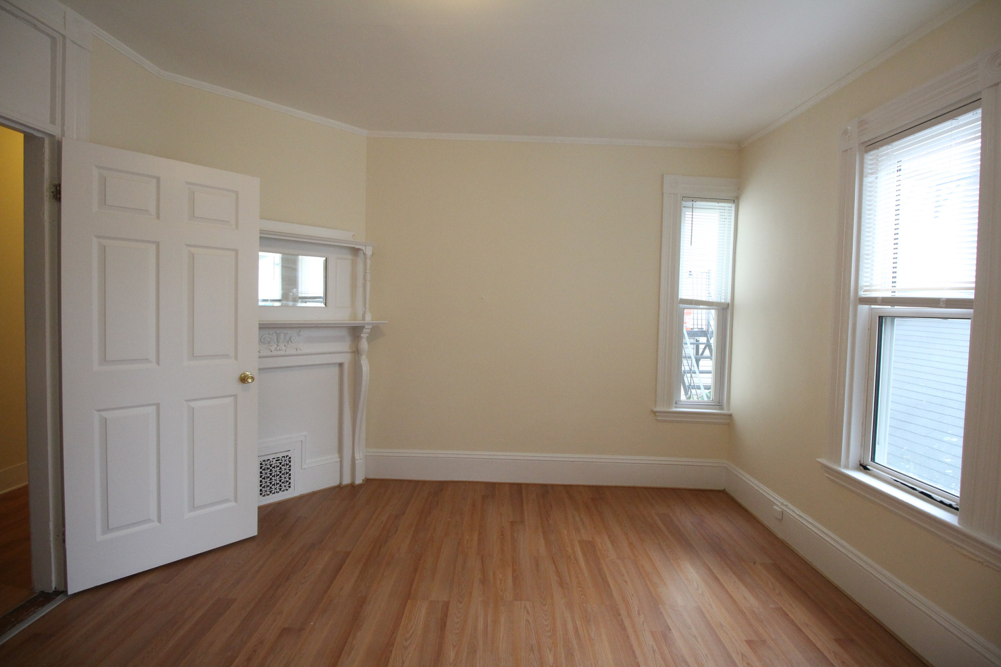 4 bed, 1 bath apartment for rent at 40 Forest St Unit 1, Roxbury — photo 15 of 21