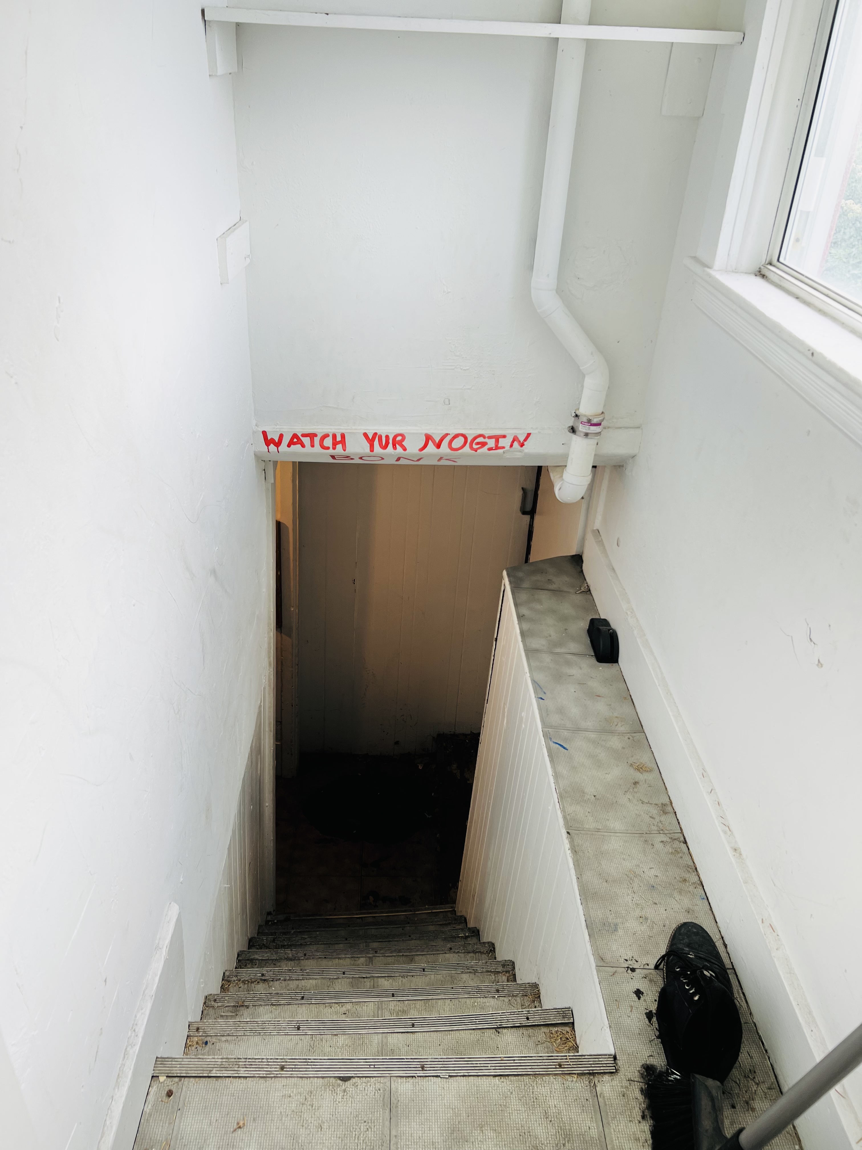 6 bed, 2.5 bath apartment for rent at 6 Pratt St Unit 0, Allston — photo 4 of 9