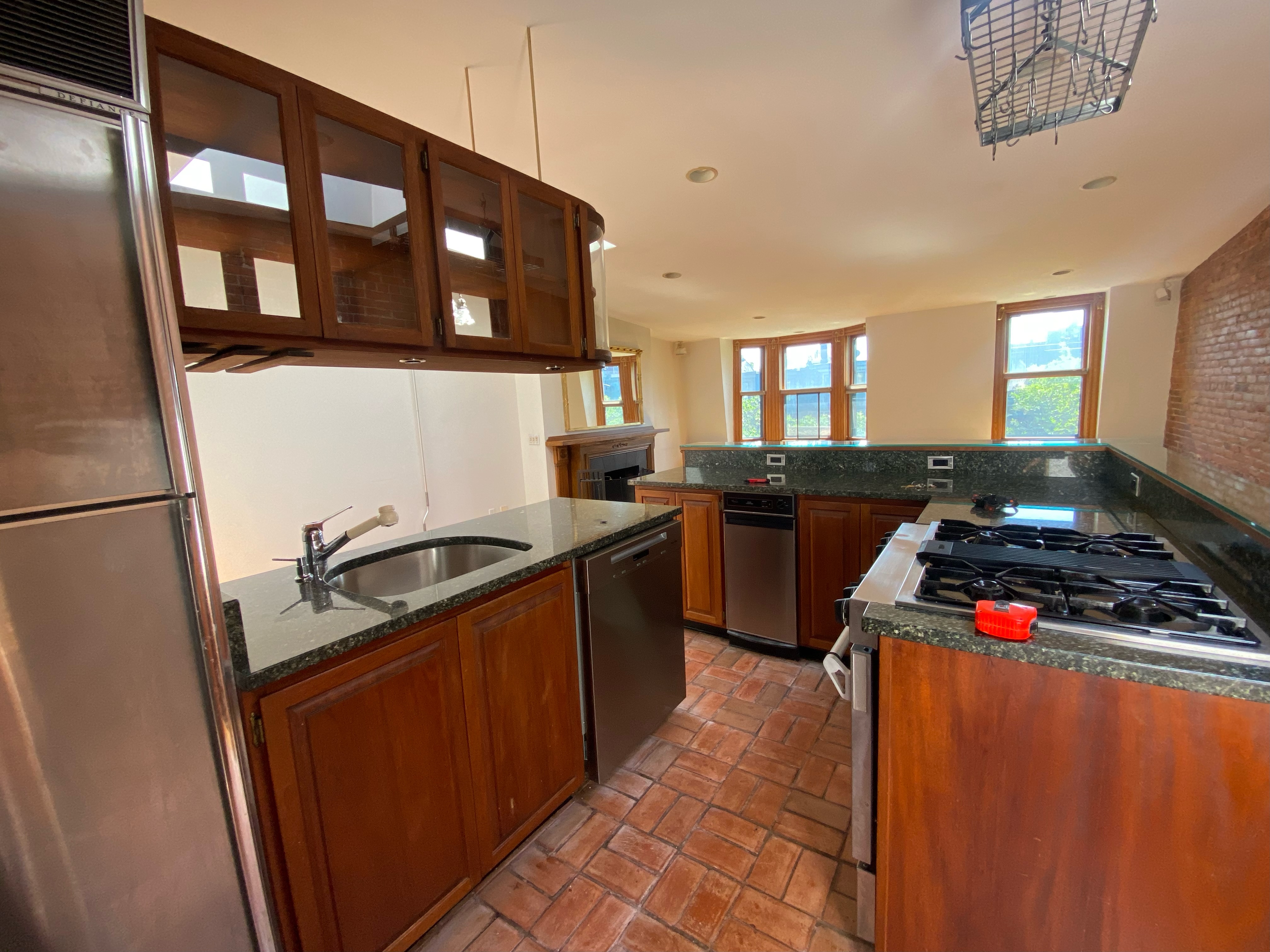 1 bed, 1 bath apartment for rent at 15 Holyoke St Unit 4, South End — photo 1 of 8