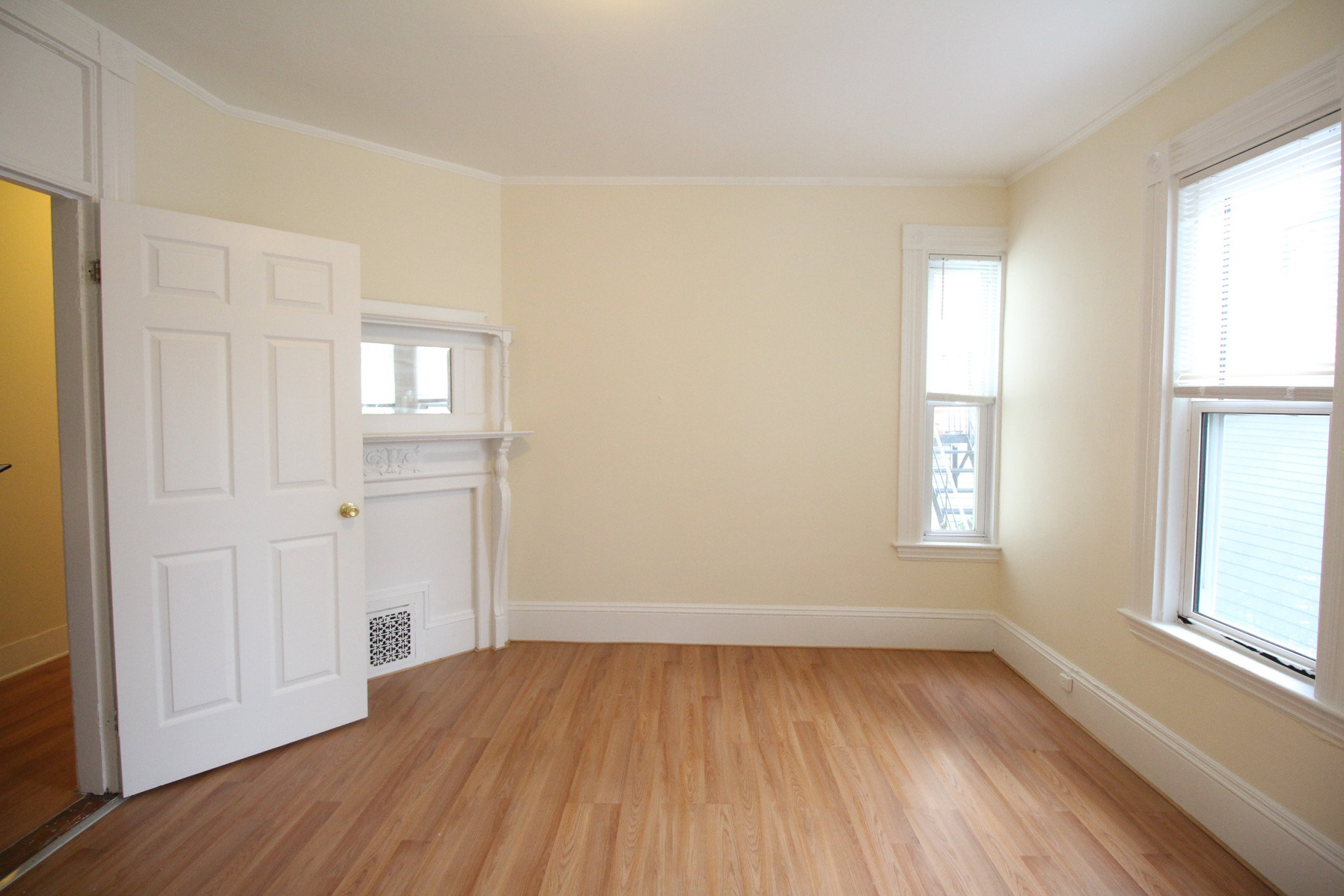 4 bed, 1 bath apartment for rent at 40 Forest St Unit 1, Roxbury — photo 16 of 21