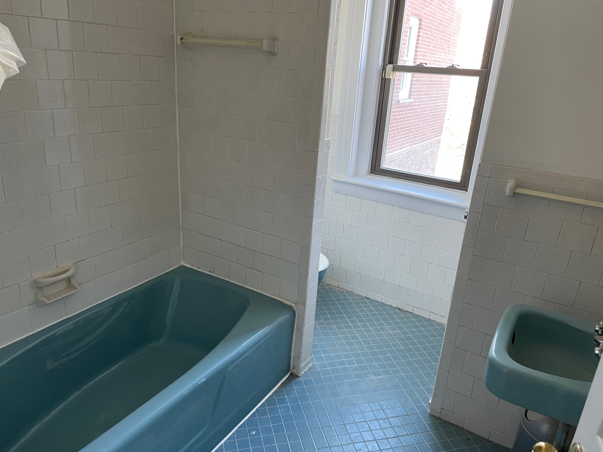 3 bed, 2 bath apartment for rent at 1719 Beacon St Unit 2, Longwood — photo 12 of 14