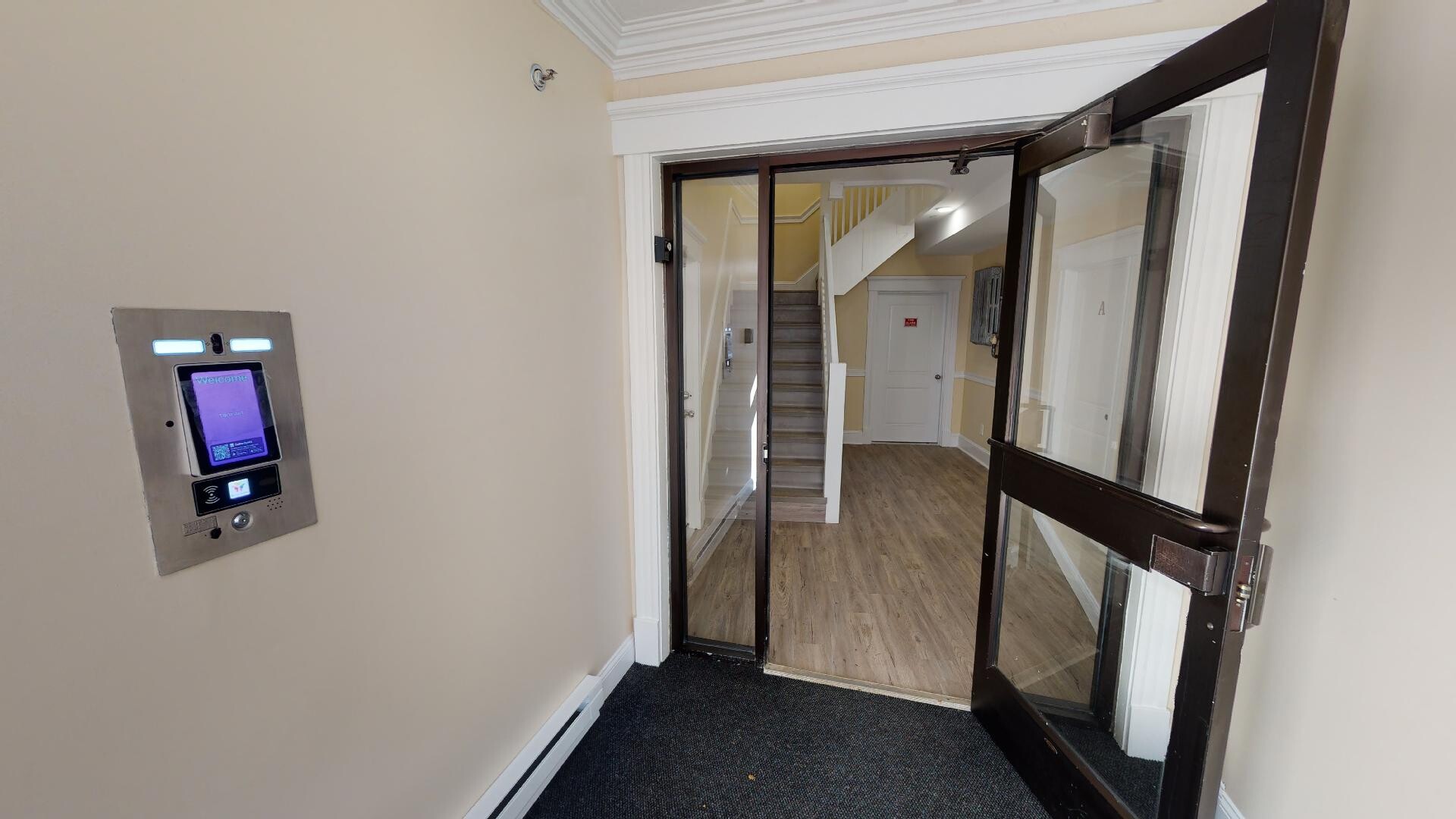 1 bed, 1 bath apartment for rent at 119 Sutherland Rd Unit G, Brighton — photo 2 of 5