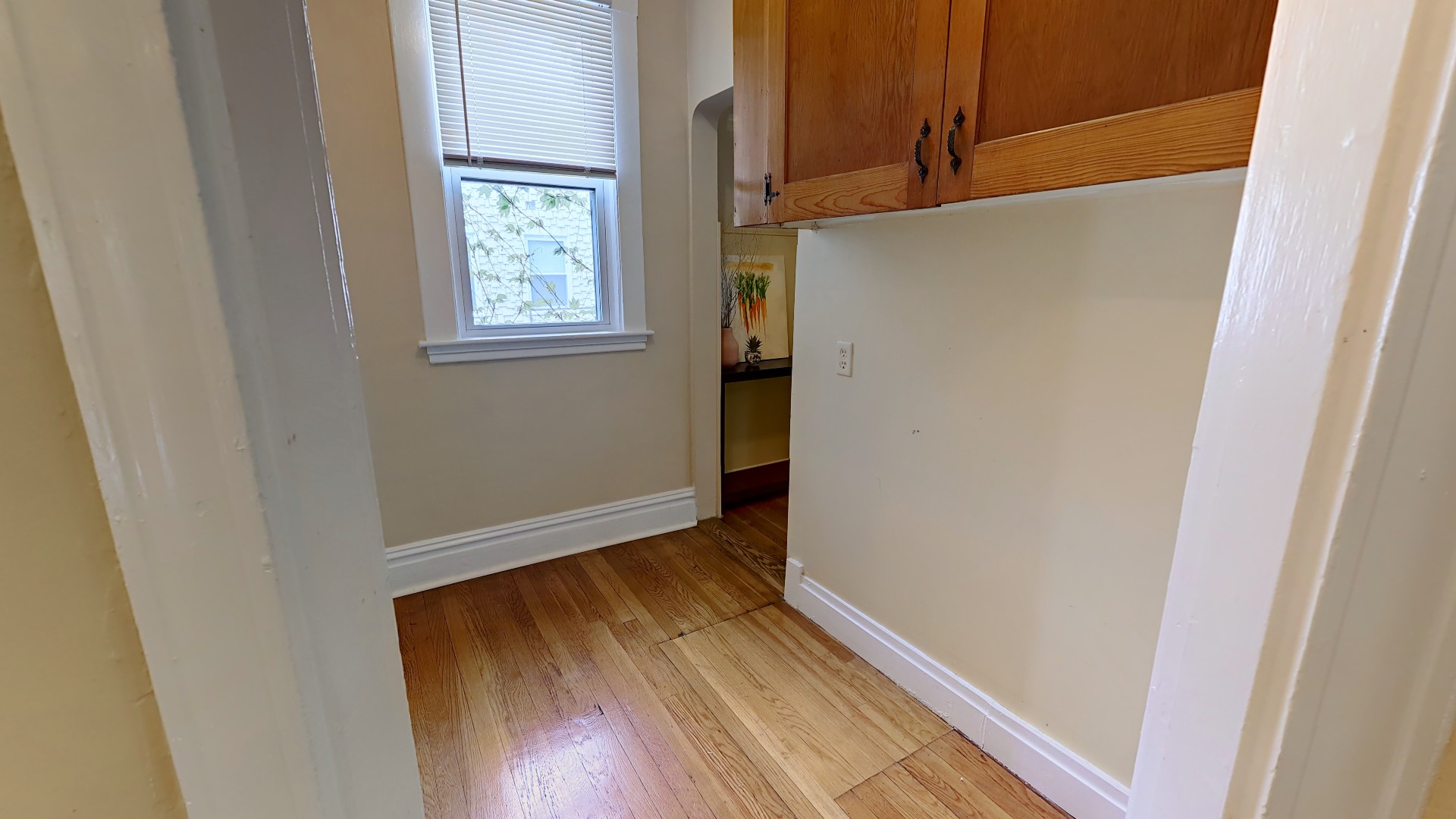 3 bed, 1 bath apartment for rent at 53 Strathmore Unit 3, Brighton — photo 9 of 23