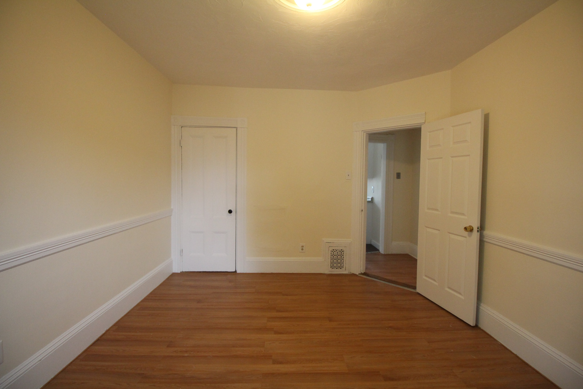 4 bed, 1 bath apartment for rent at 40 Forest St Unit 1, Roxbury — photo 18 of 21