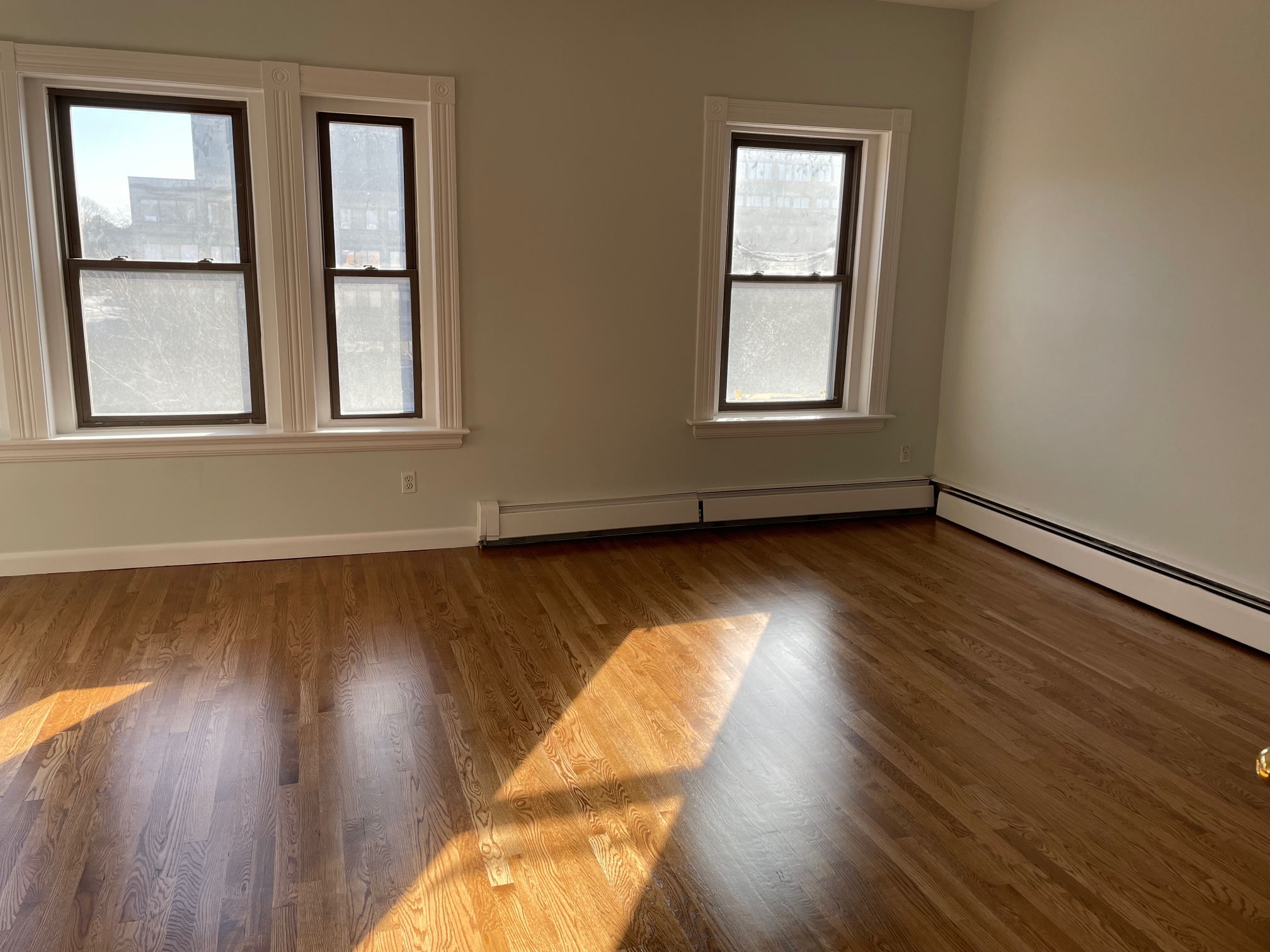 3 bed, 2 bath apartment for rent at 1729 Beacon St Unit 2, Chestnut Hill — photo 9 of 13