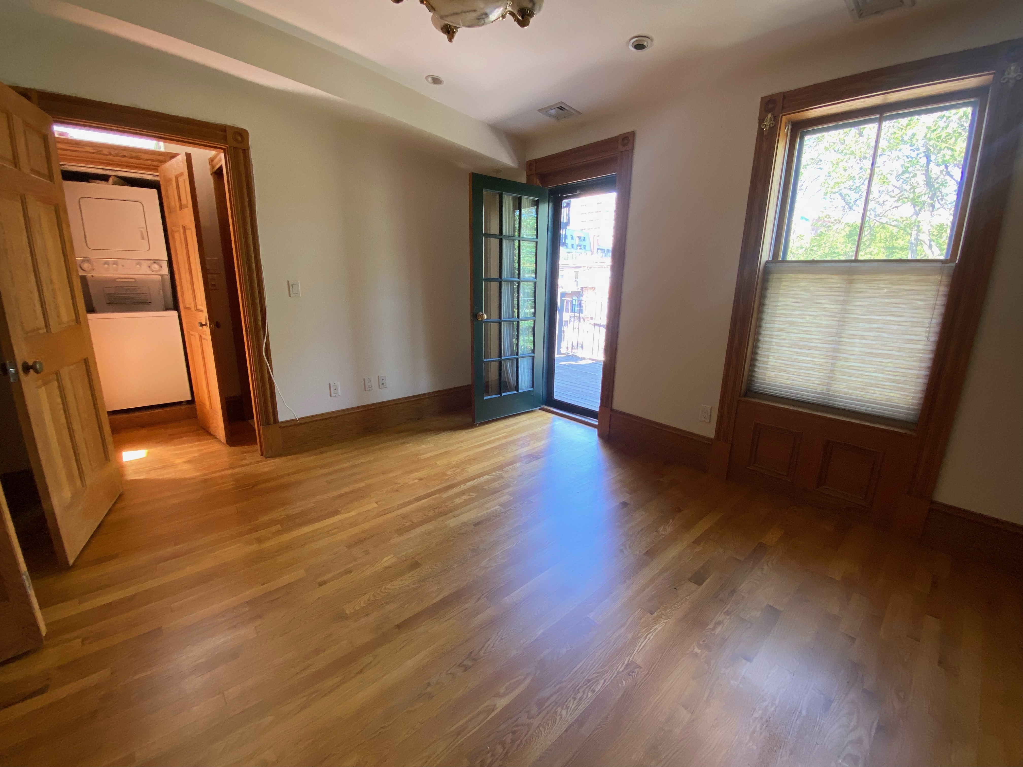 1 bed, 1 bath apartment for rent at 19 Holyoke St Unit 4, South End — photo 1 of 5