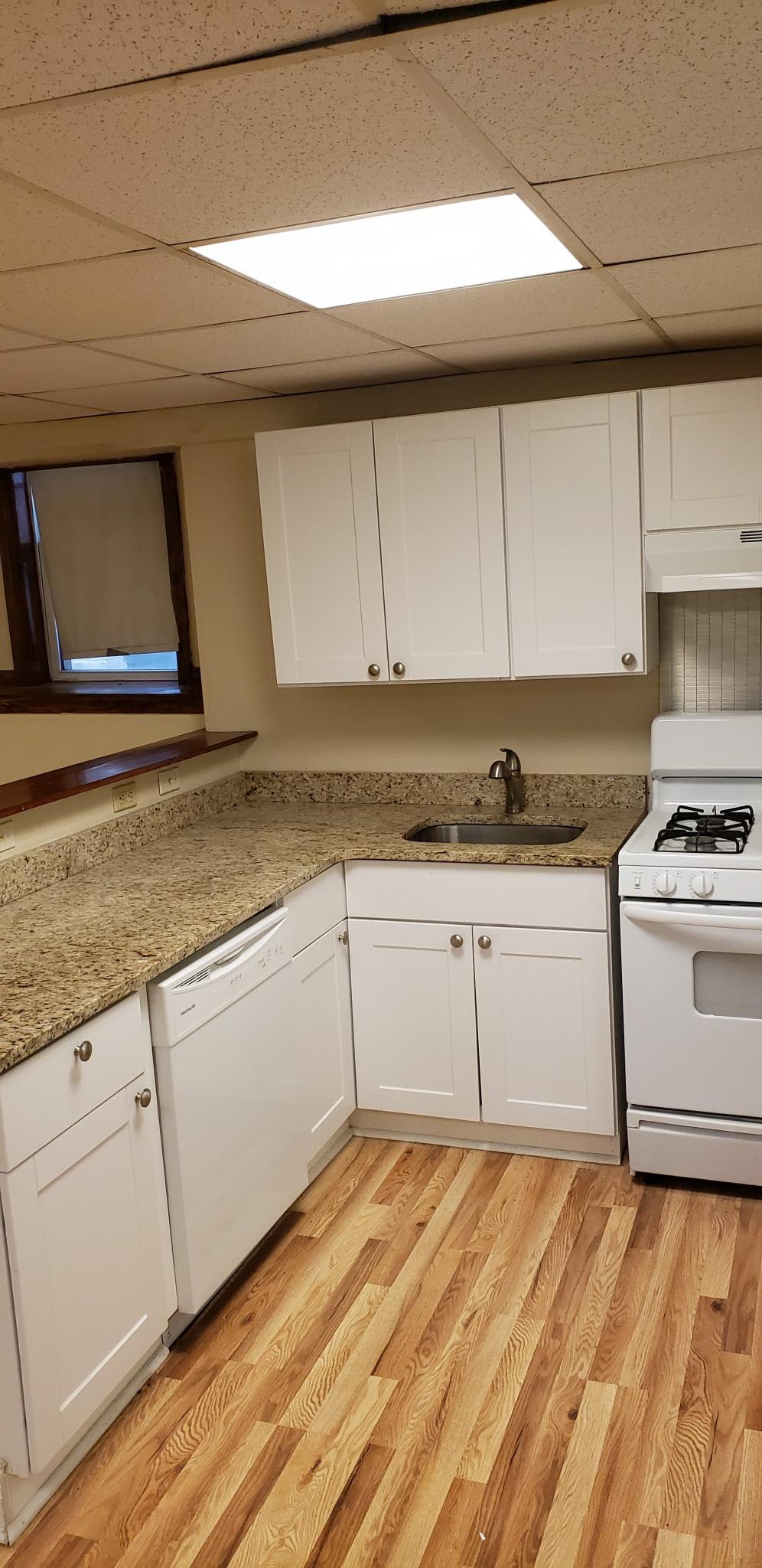 4 bed, 2 bath apartment for rent at 1190 Commonwealth Ave Unit 101, Allston — photo 8 of 12