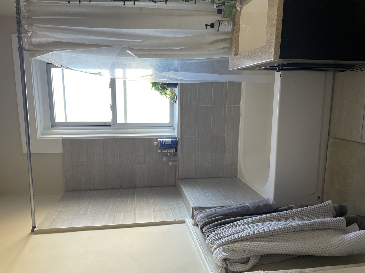 Studio bed, 1 bath apartment for rent at 1176 Commonwealth Ave Unit 22, Allston — photo 7 of 10
