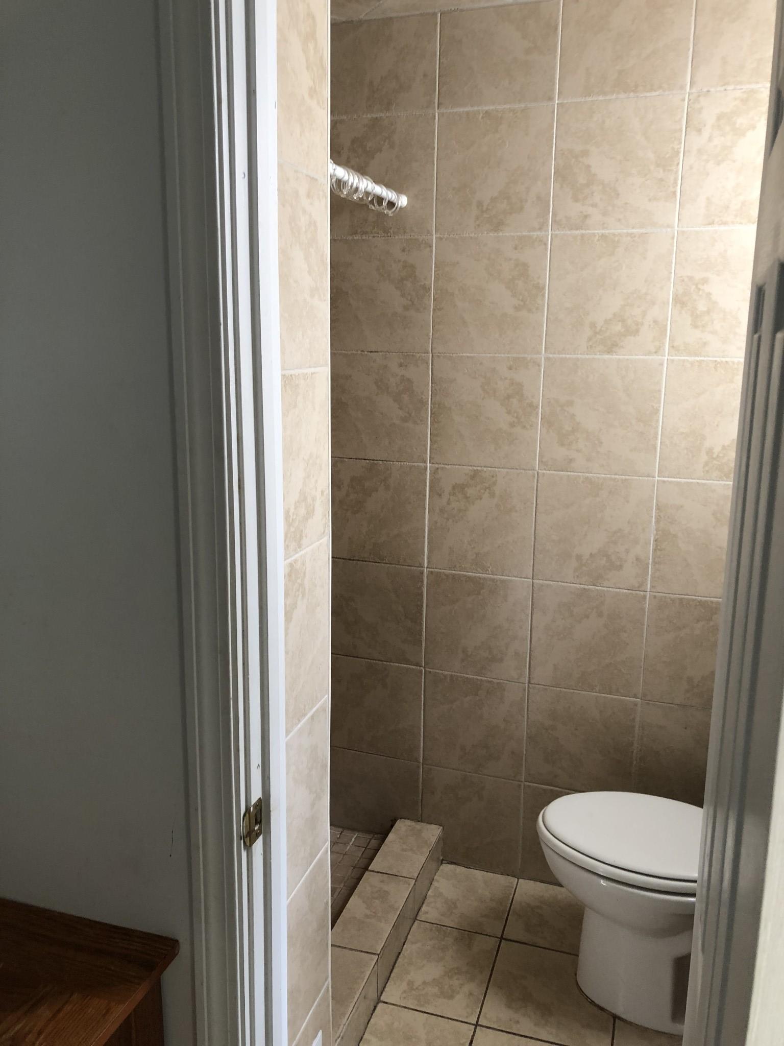 7 bed, 2 bath apartment for rent at 12 Pratt St Unit 0, Allston — photo 10 of 11