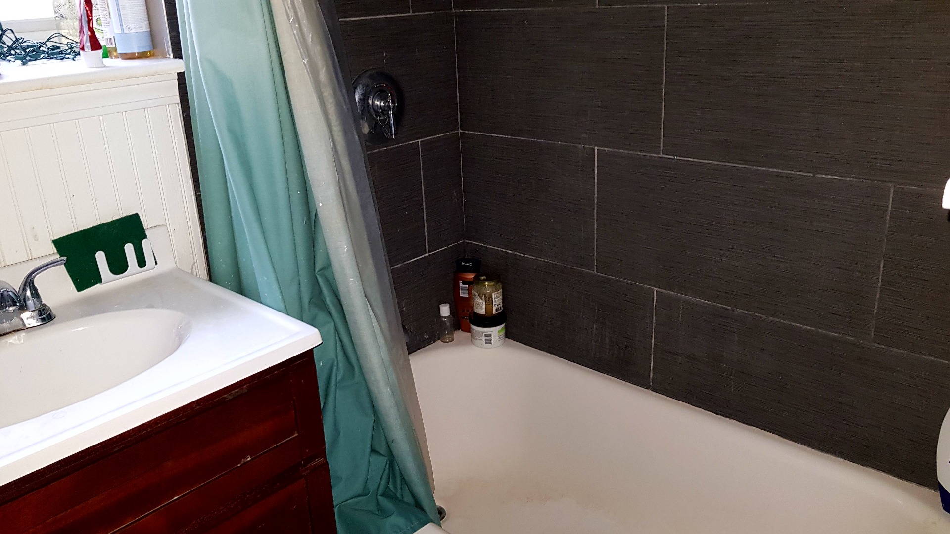 4 bed, 1 bath apartment for rent at 8 Quint Ave Unit 5, Allston — photo 6 of 6