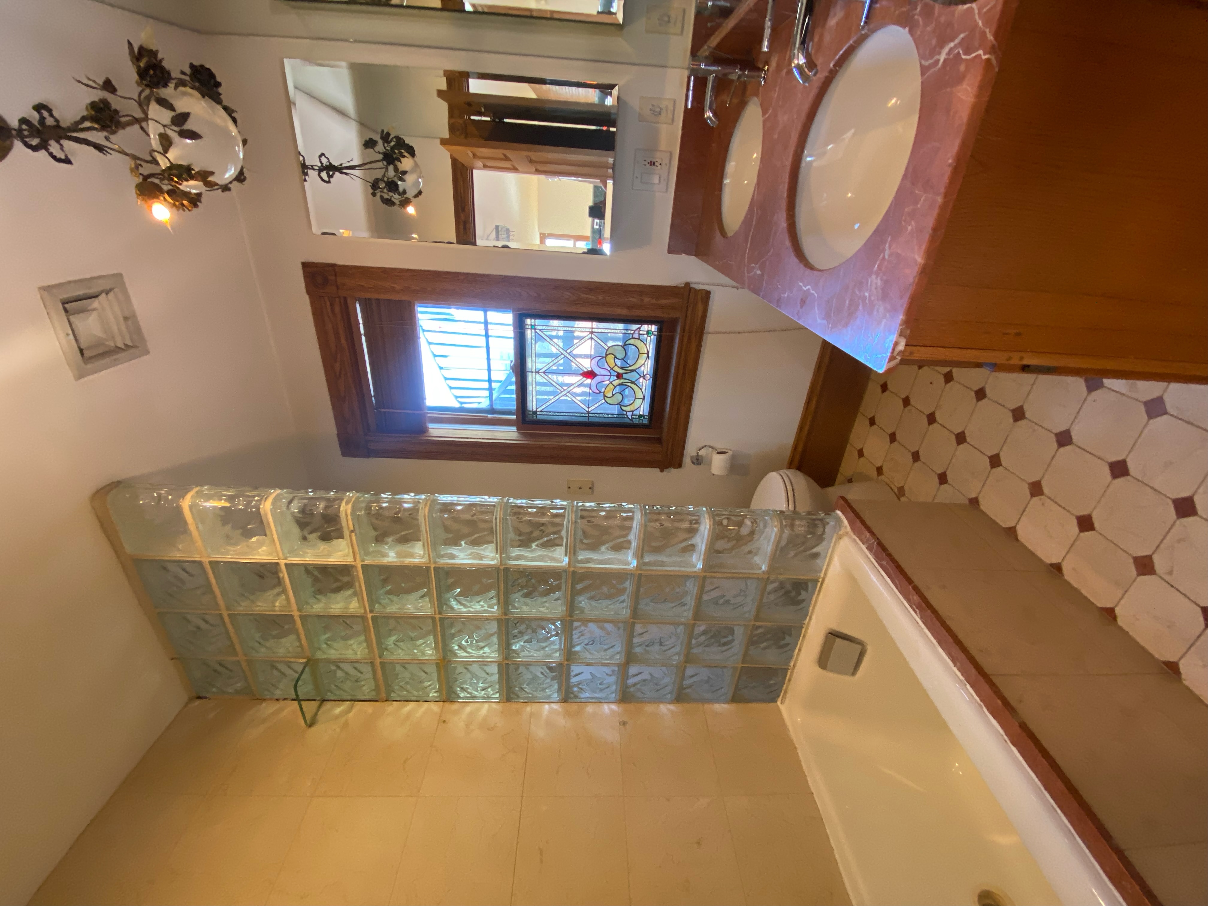 1 bed, 1 bath apartment for rent at 19 Holyoke St Unit 4, South End — photo 5 of 5