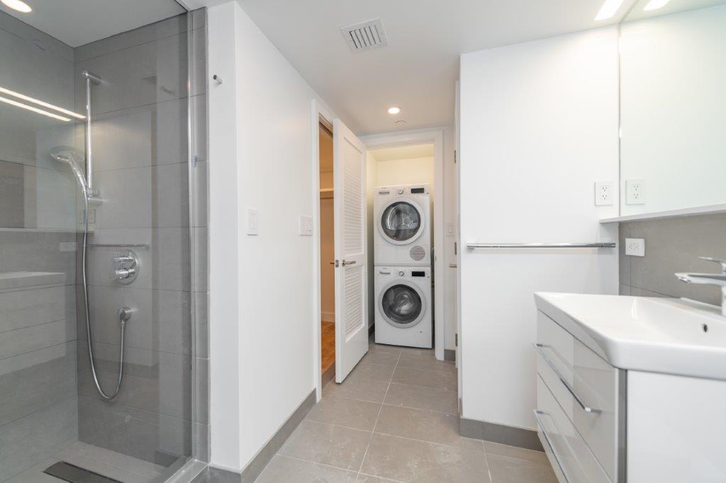 1 bed, 1 bath apartment for rent at 21 Fleet St Unit 5, North End — photo 1 of 6
