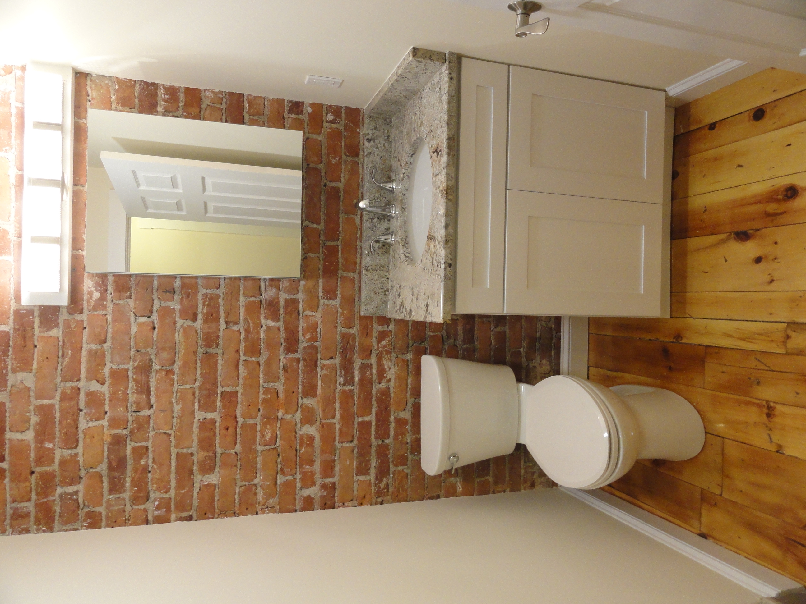 5 bed, 2 bath apartment for rent at 232 Norfolk St Unit 6, Kendall Square — photo 2 of 5