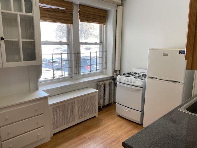 1 bed, 1 bath apartment for rent at 1801 Commonwealth Ave Unit 6, Brighton — photo 9 of 10