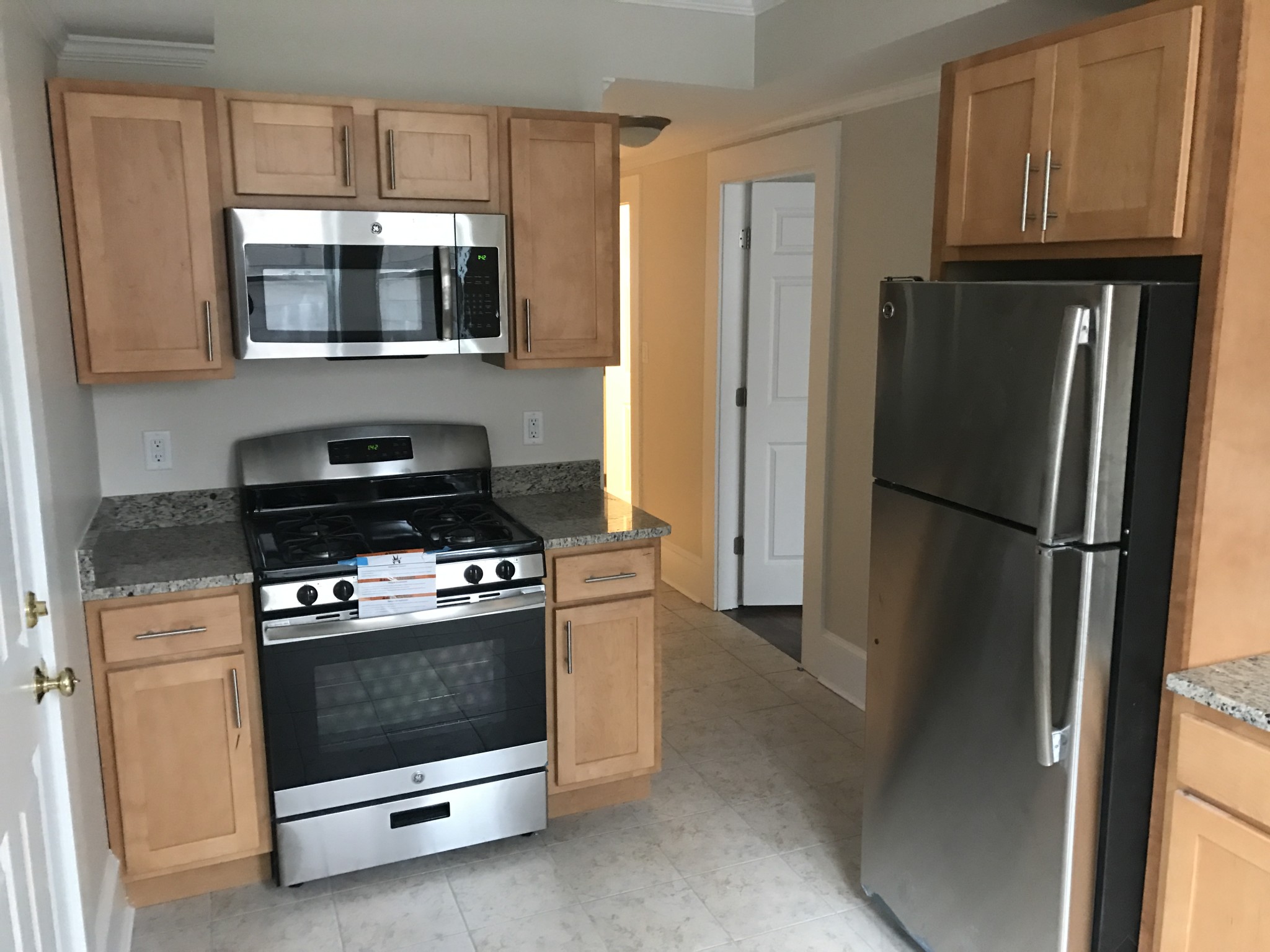 2 bed, 1 bath apartment for rent at 14 Short St Unit 3, Coolidge Corner — photo 2 of 6
