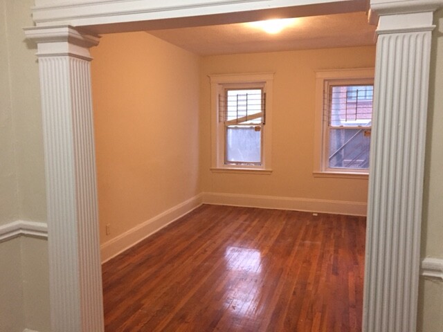 Studio bed, 1 bath apartment for rent at 1335 Commonwealth Ave Unit 4, Allston — photo 7 of 10