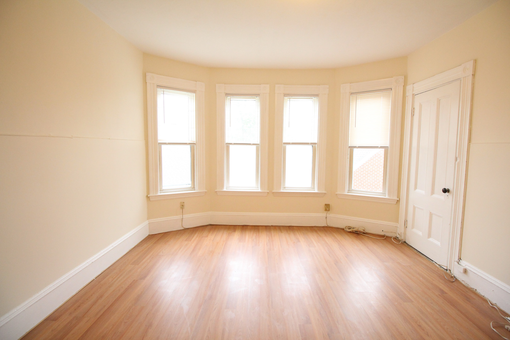 4 bed, 1 bath apartment for rent at 40 Forest St Unit 1, Roxbury — photo 7 of 21