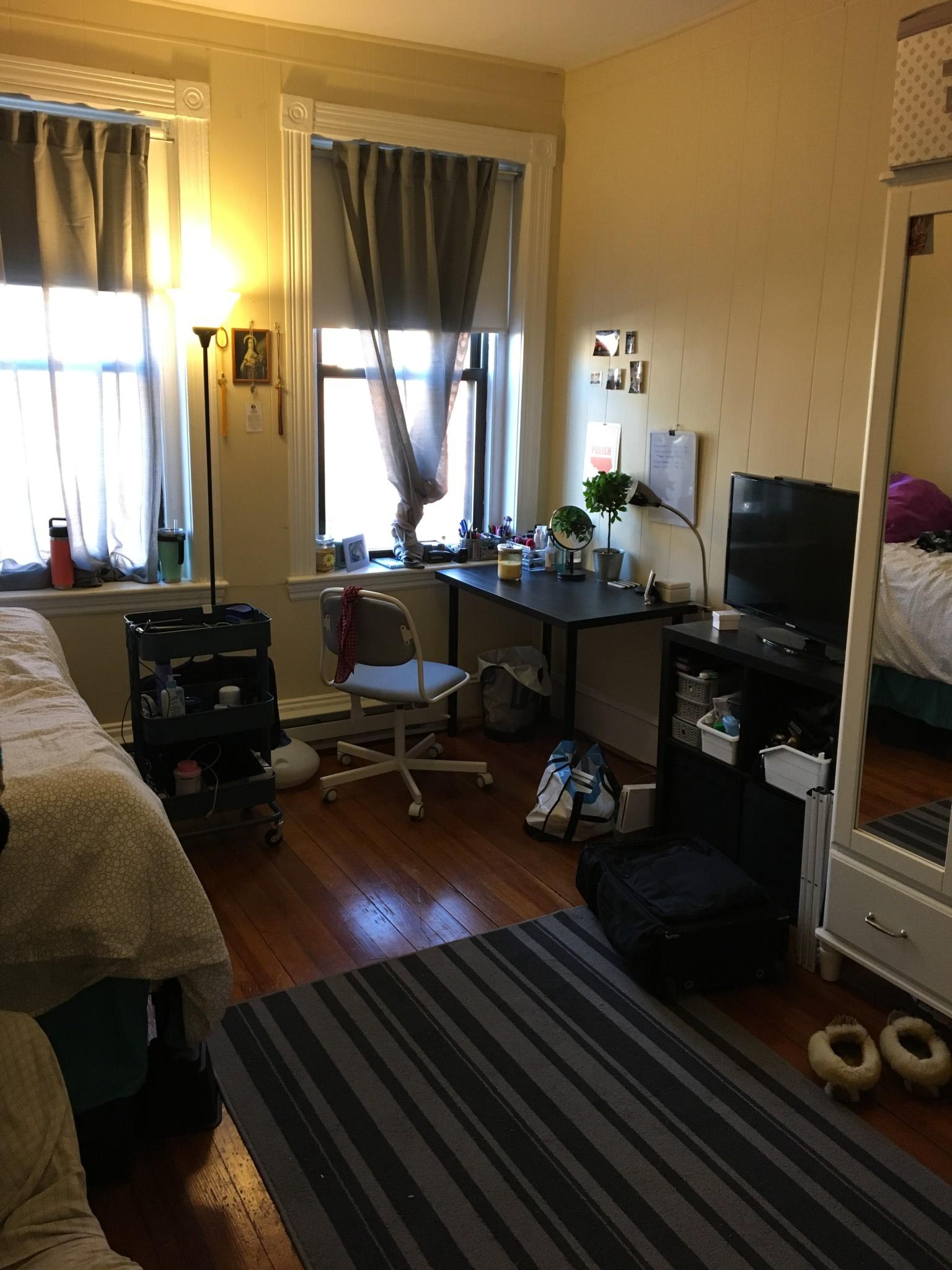 3 bed, 1.5 bath apartment for rent at 69 South Huntington Ave Unit 3, Mission Hill — photo 1 of 9