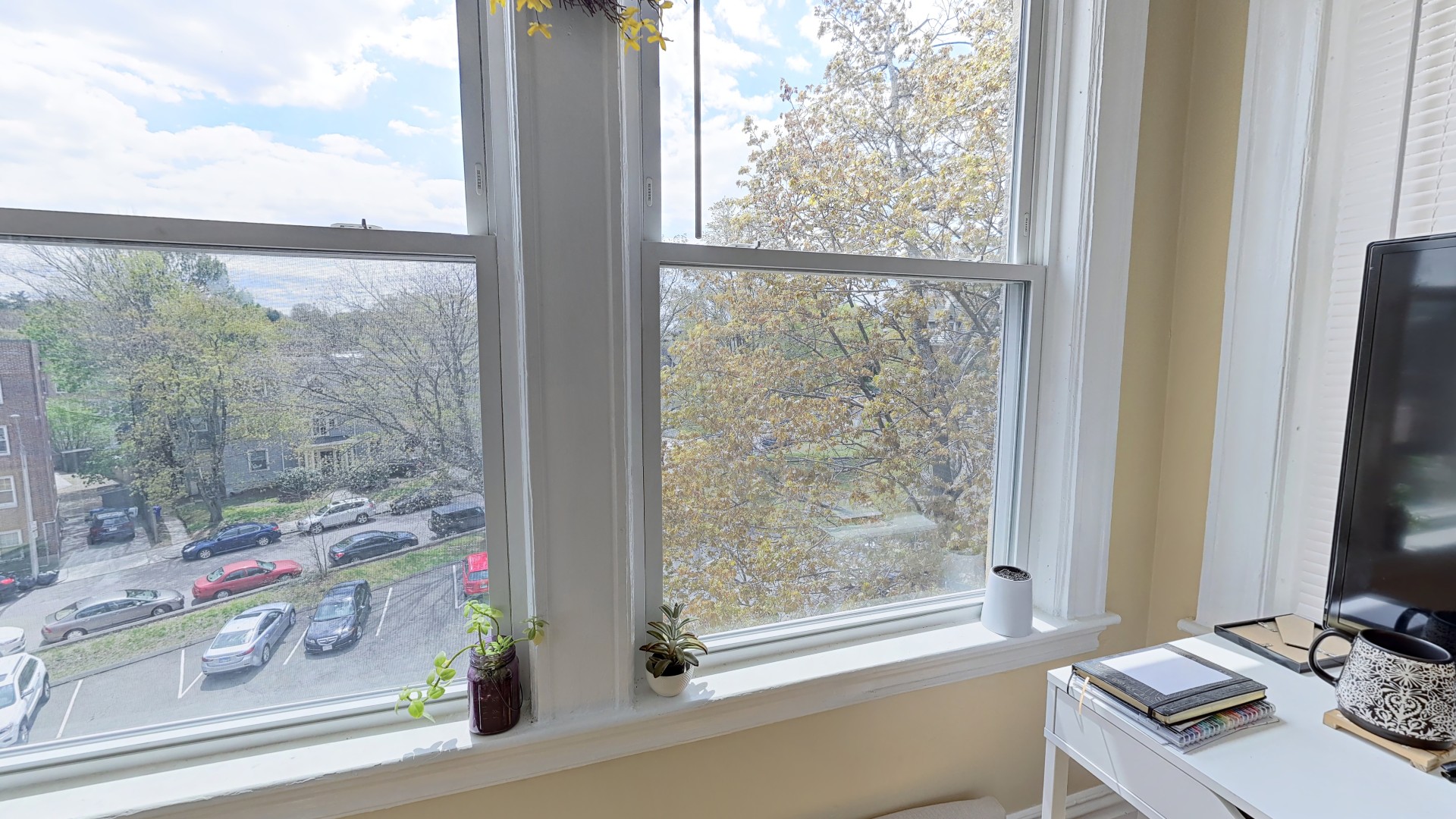3 bed, 1 bath apartment for rent at 53 Strathmore Unit 3, Brighton — photo 11 of 23