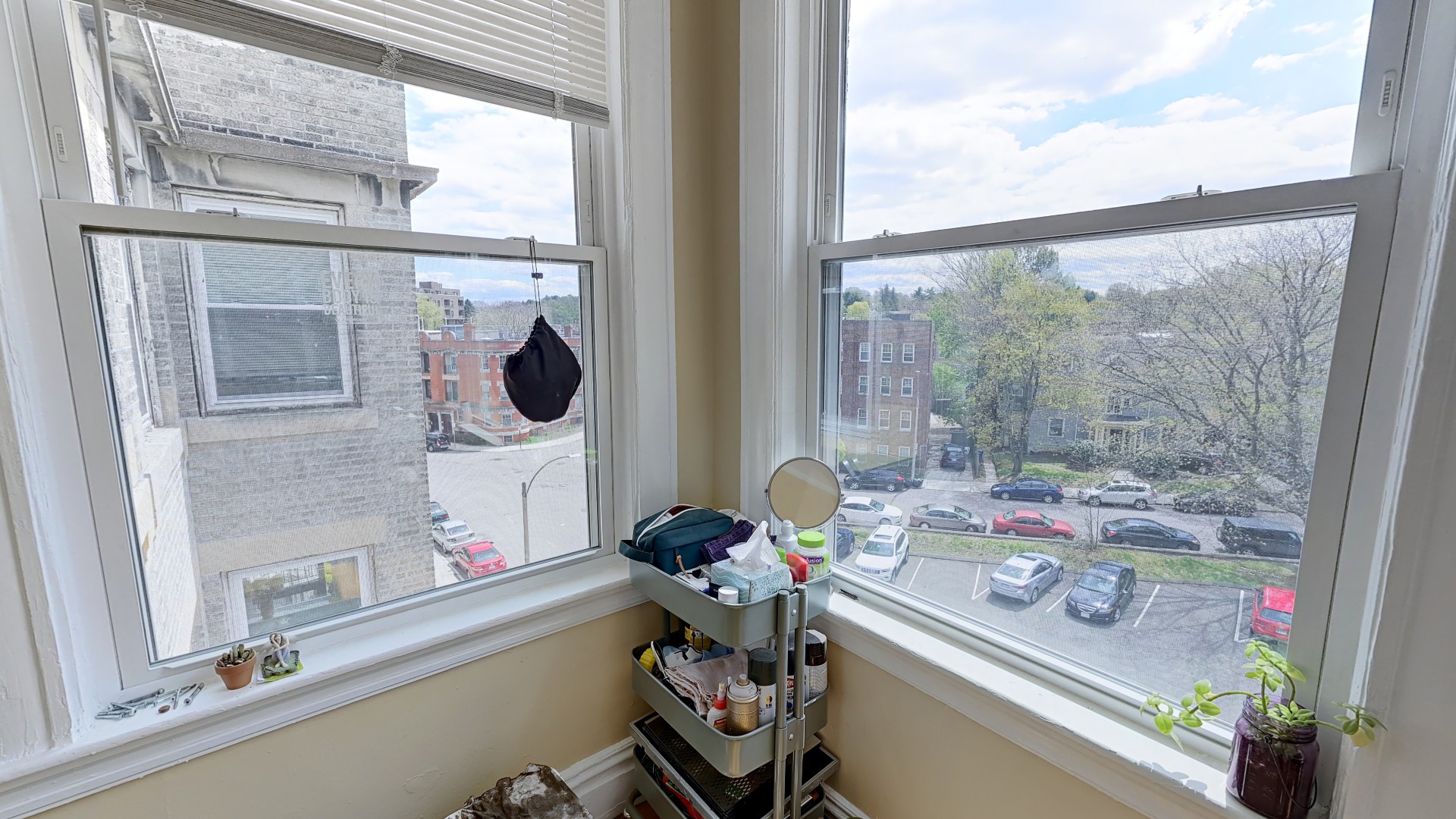 3 bed, 1 bath apartment for rent at 53 Strathmore Unit 3, Brighton — photo 20 of 23