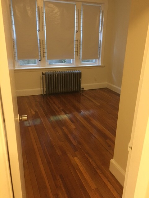 2 bed, 1 bath apartment for rent at 32 Lancaster Ter Unit 107, Washington Square — photo 5 of 10
