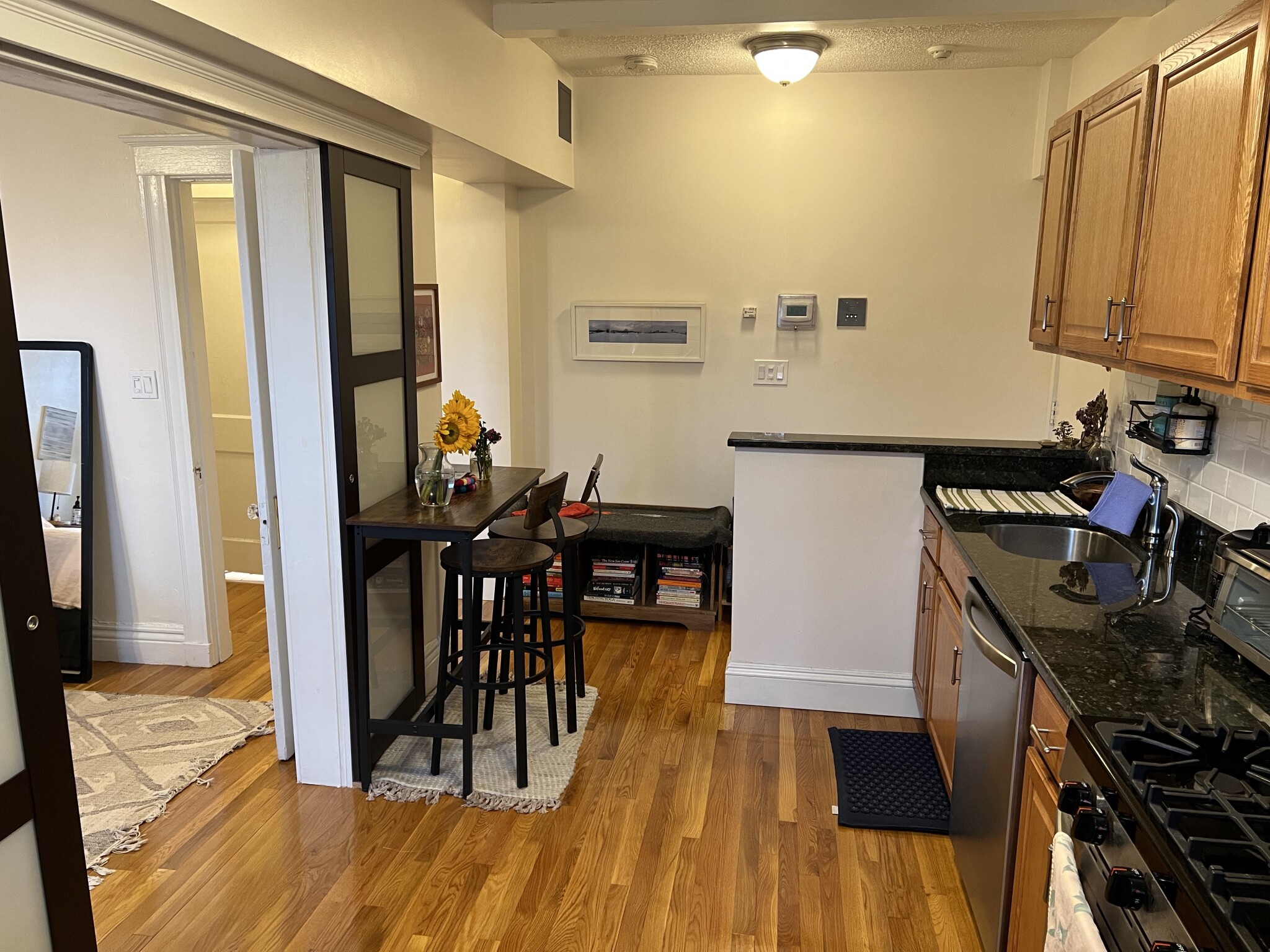 Studio bed, 1 bath apartment for rent at 1750 Commonwealth Ave Unit 7, Brighton — photo 2 of 10