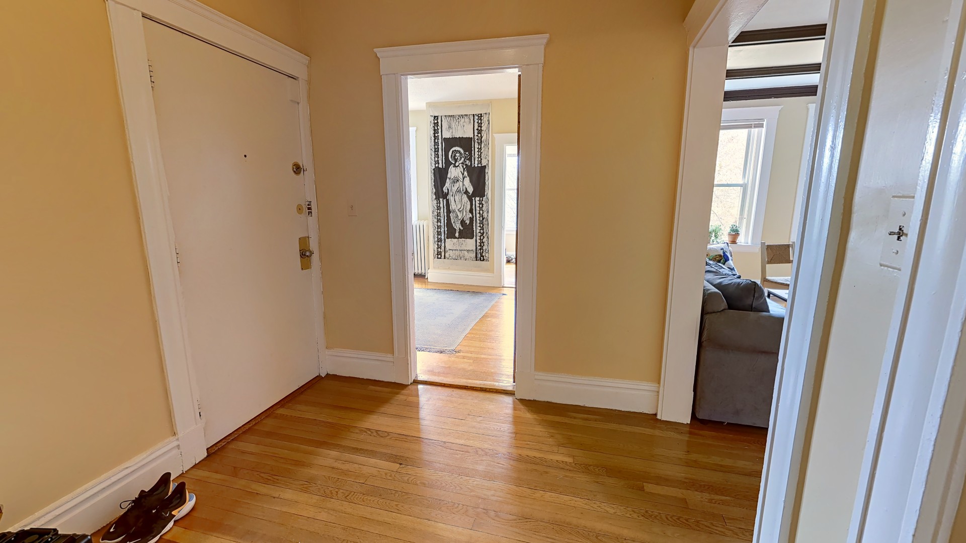 3 bed, 1 bath apartment for rent at 53 Strathmore Unit 3, Brighton — photo 17 of 23