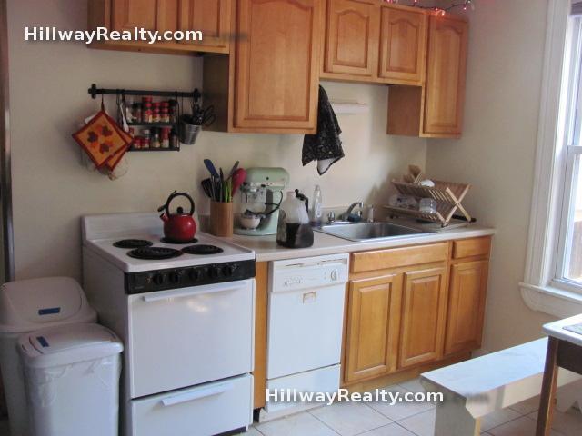 3 bed, 1 bath apartment for rent at 852 Huntington Ave Unit 1, Mission Hill — photo 4 of 9