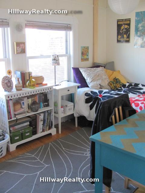 3 bed, 1 bath apartment for rent at 852 Huntington Ave Unit 1, Mission Hill — photo 5 of 9