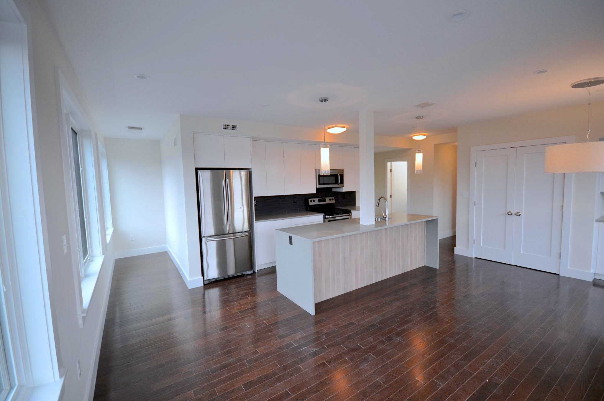 4 bed, 2 bath apartment for rent at 659 Massachusetts Ave Unit 8, South End — photo 1 of 25