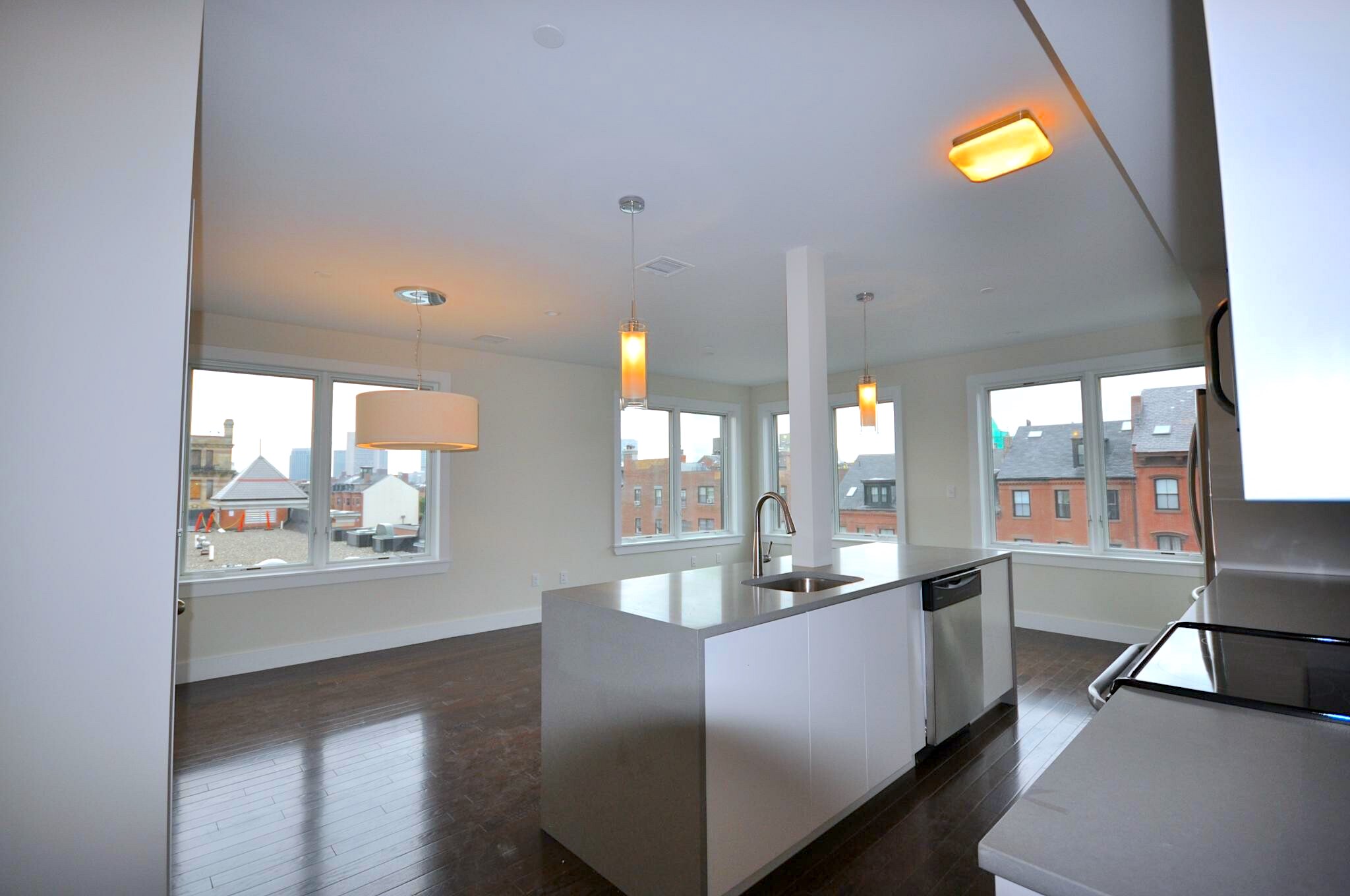 4 bed, 2 bath apartment for rent at 659 Massachusetts Ave Unit 8, South End — photo 3 of 25