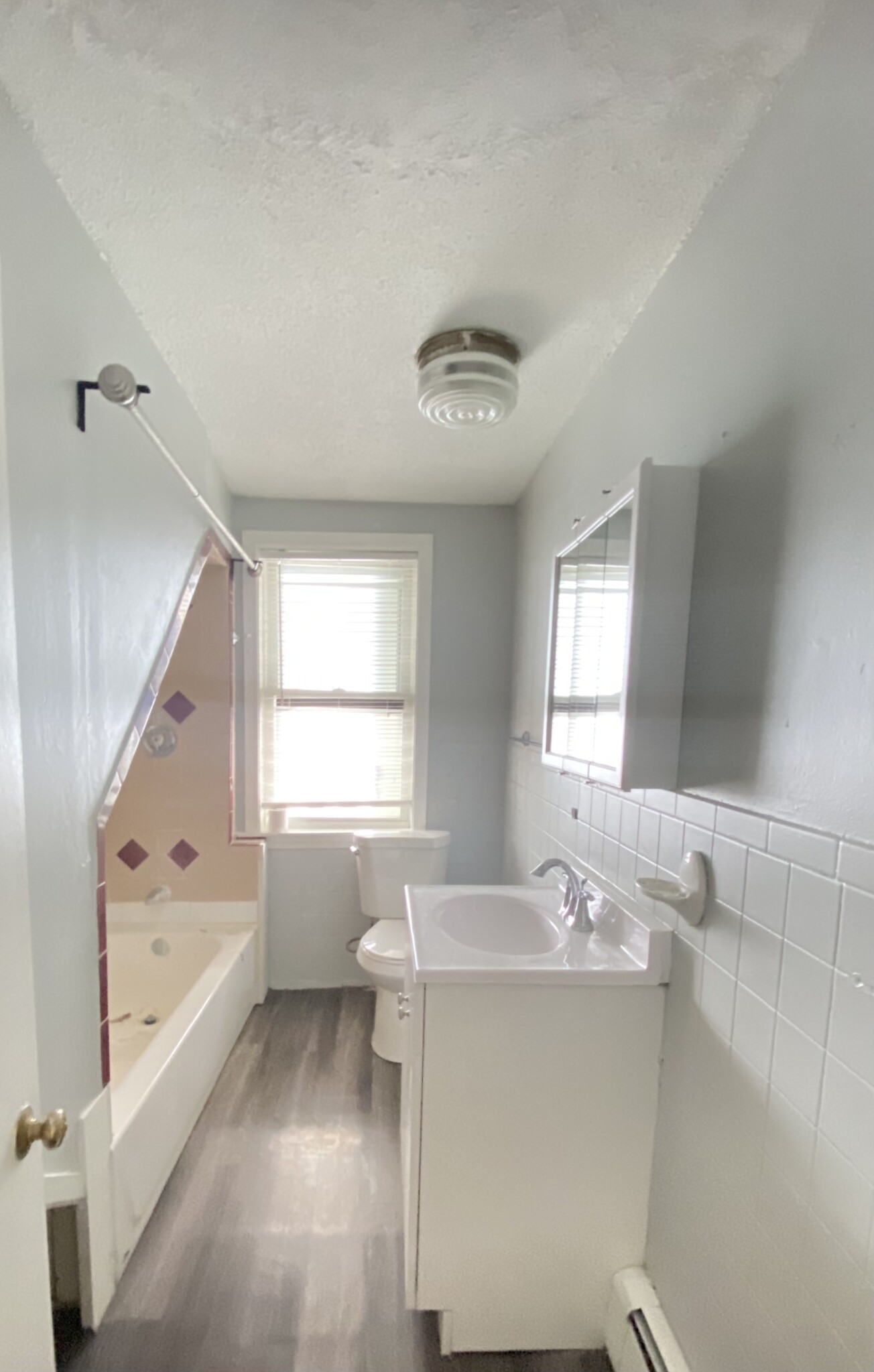 1.5 bed, 1 bath apartment for rent at 15 Shurtleff St Unit 1, Chelsea — photo 13 of 14