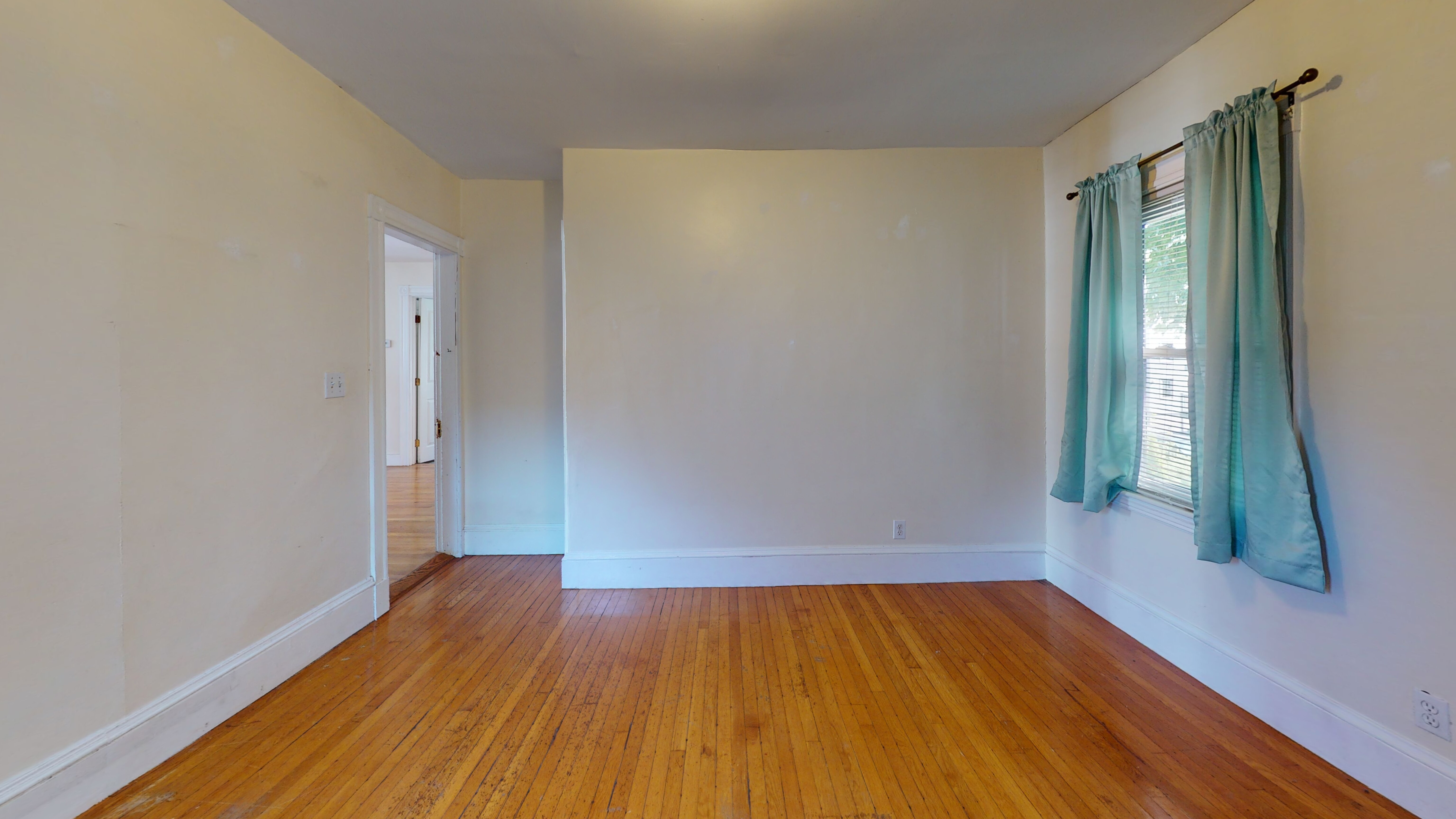 4 bed, 1.5 bath apartment for rent at 48 Fairbanks St Unit 2, Brighton — photo 3 of 11